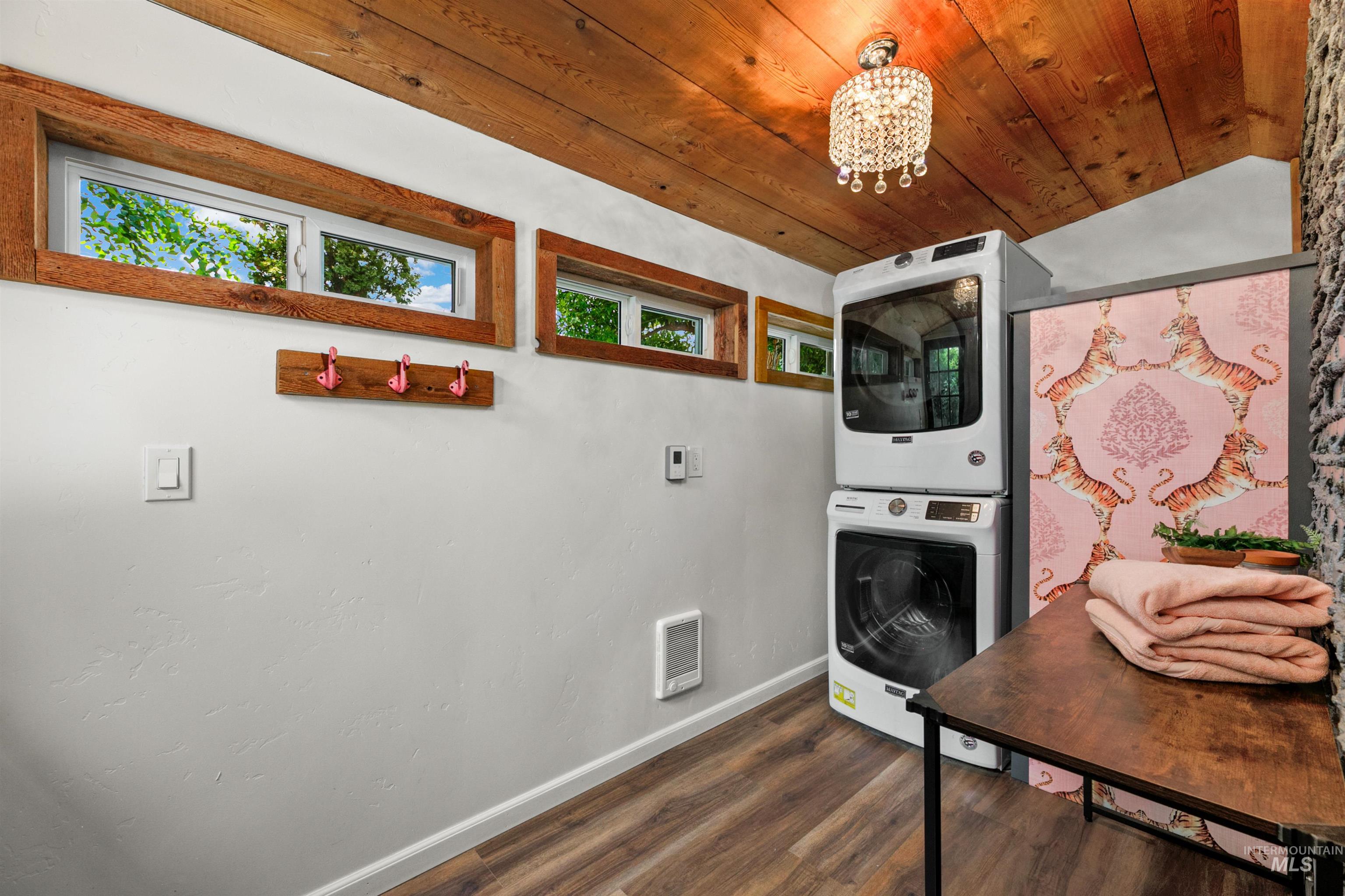 157 W Willoway Drive Property Photo 19