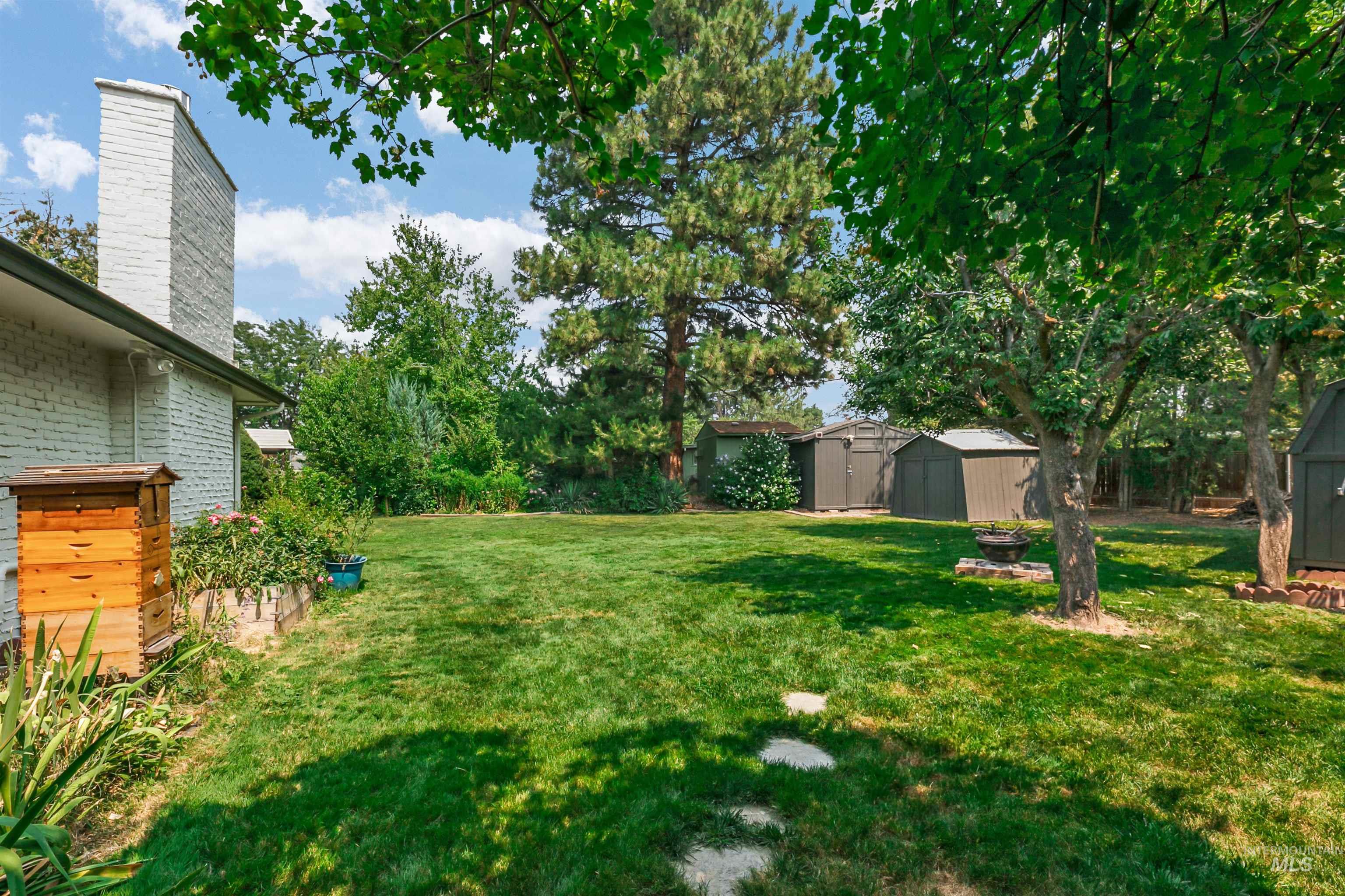 157 W Willoway Drive Property Photo 26
