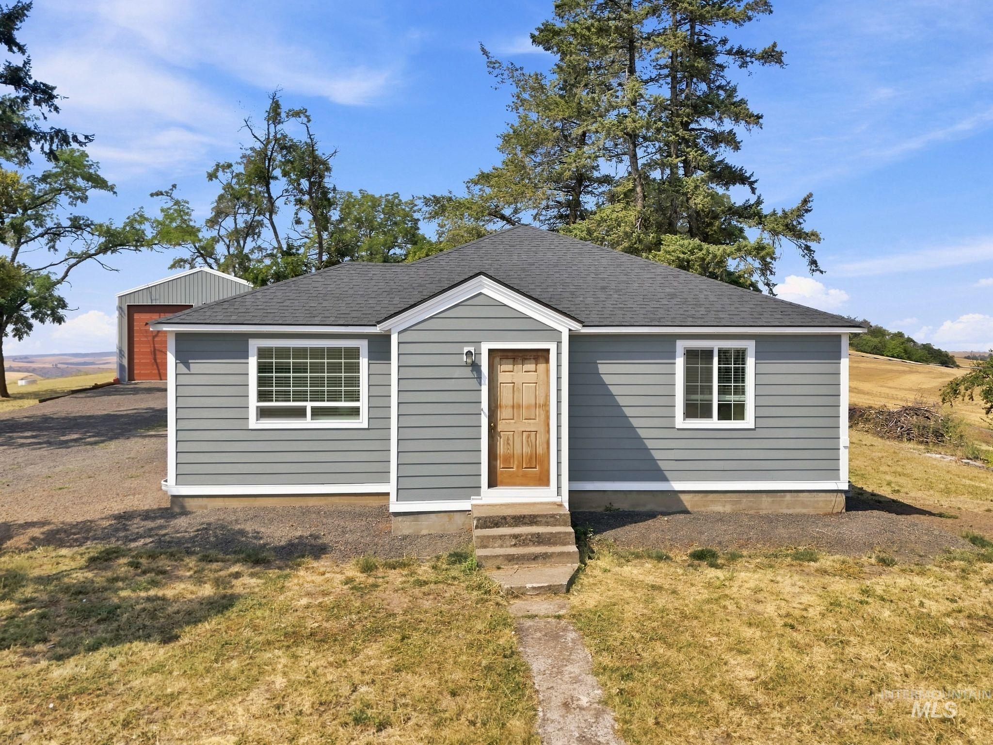 16078 Hoffman Road Property Photo 3