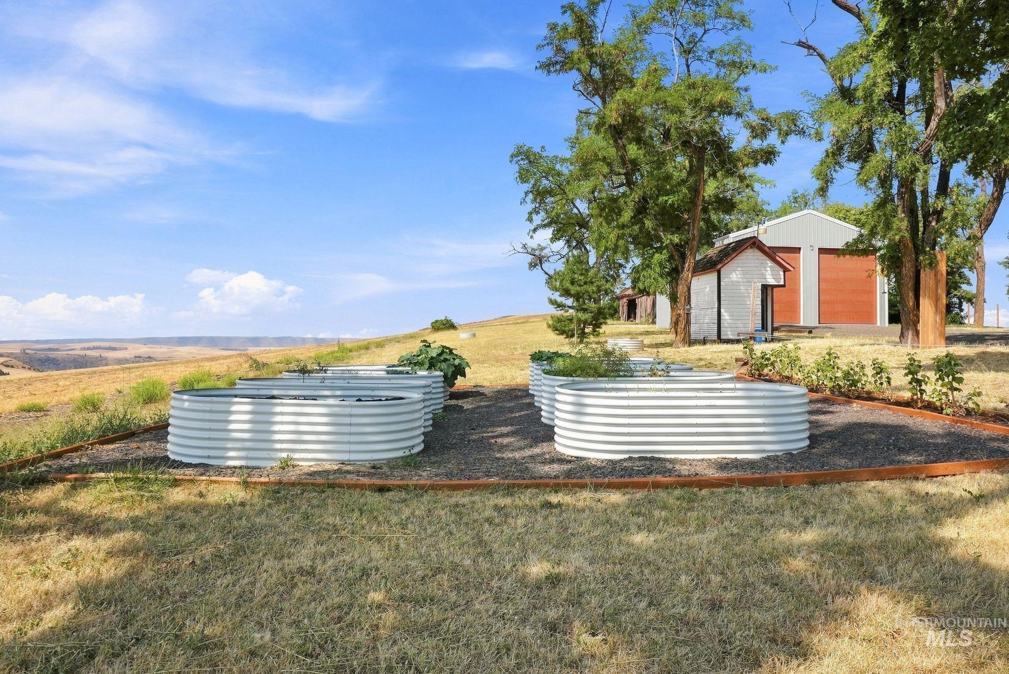 16078 Hoffman Road Property Photo 36