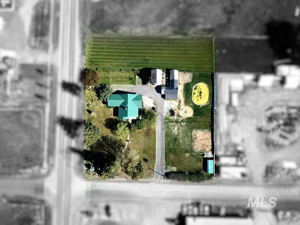 1698 State Highway 46 Property Photo 2