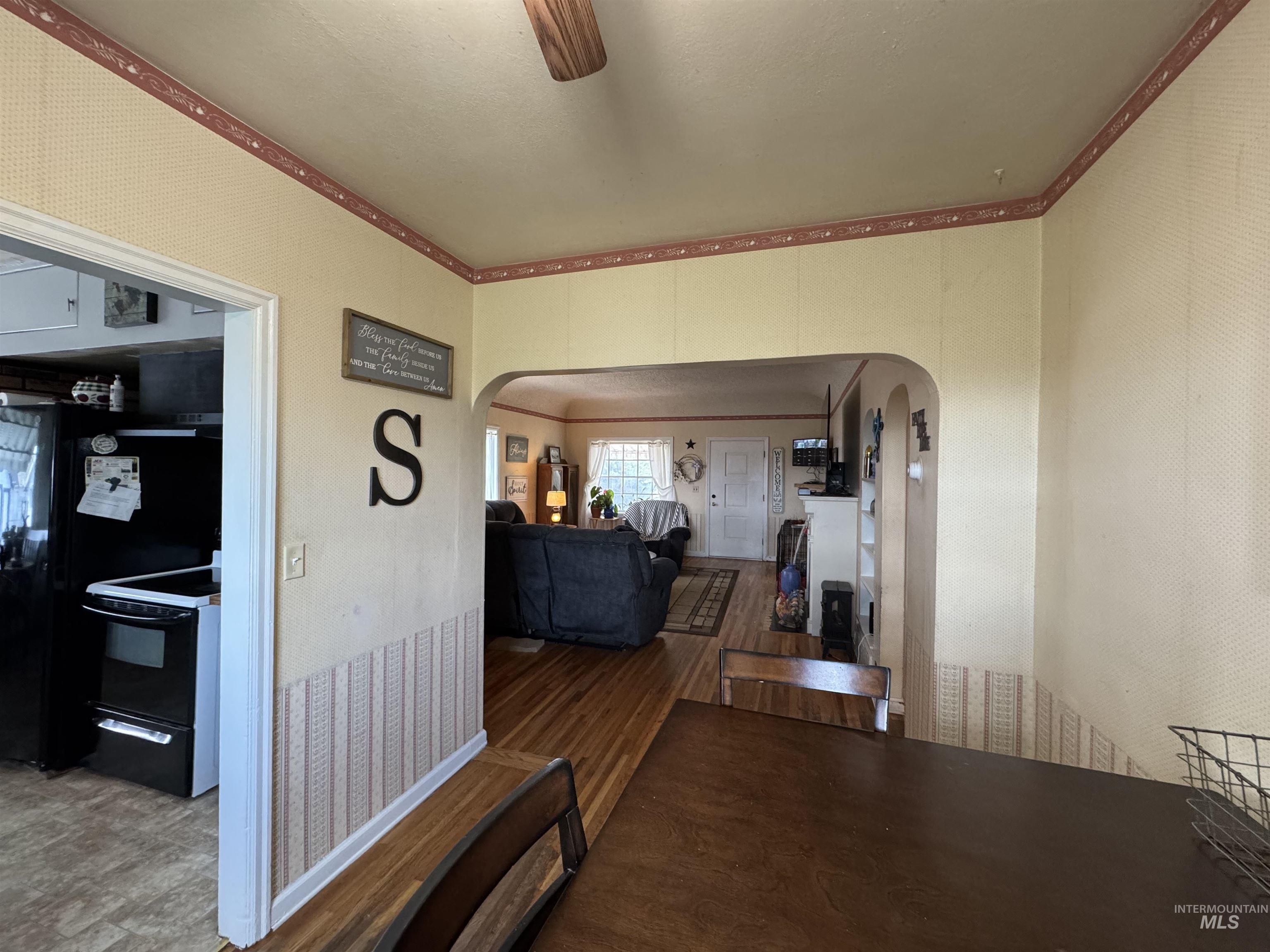 1698 State Highway 46 Property Photo 5