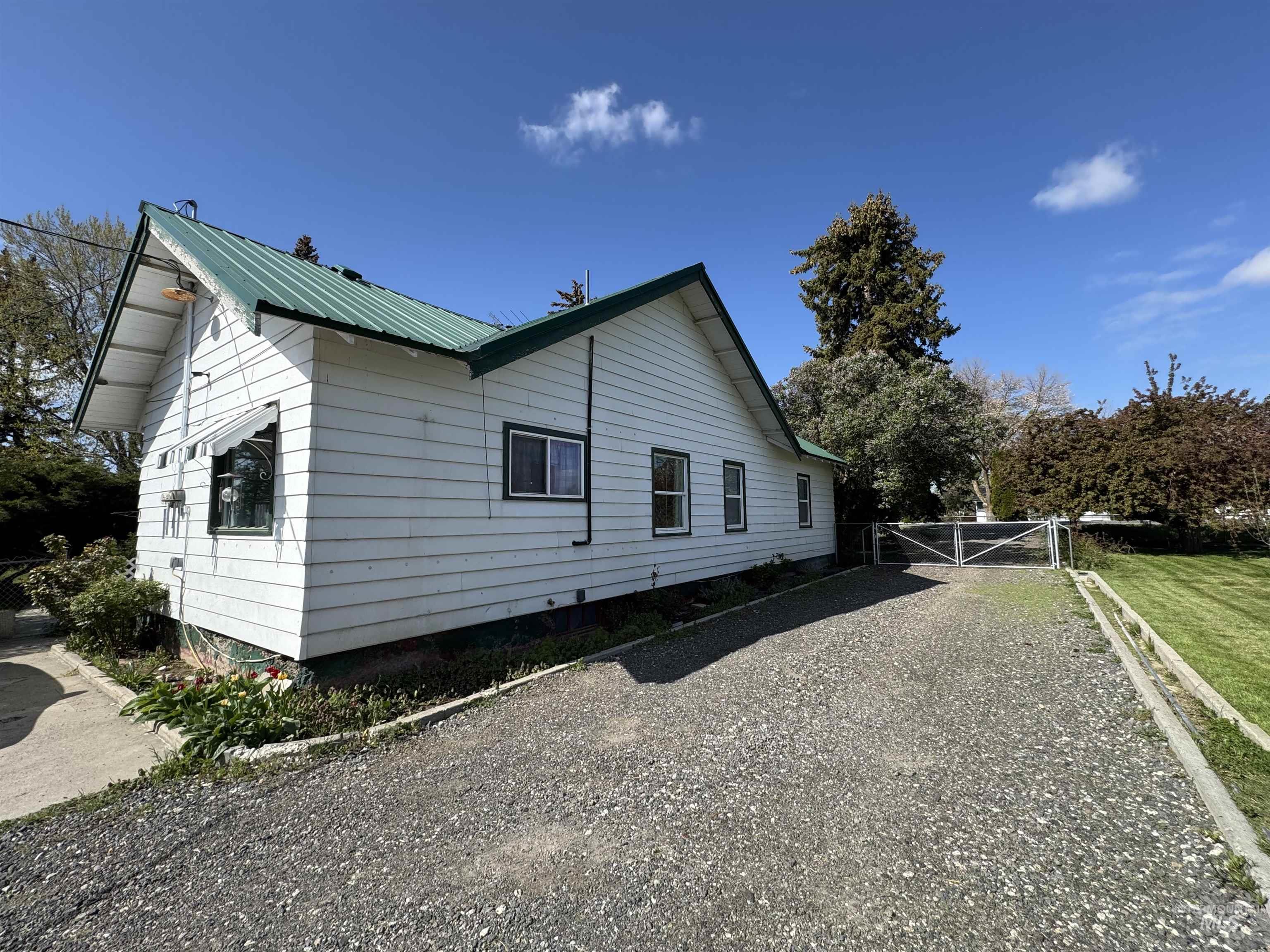 1698 State Highway 46 Property Photo 31