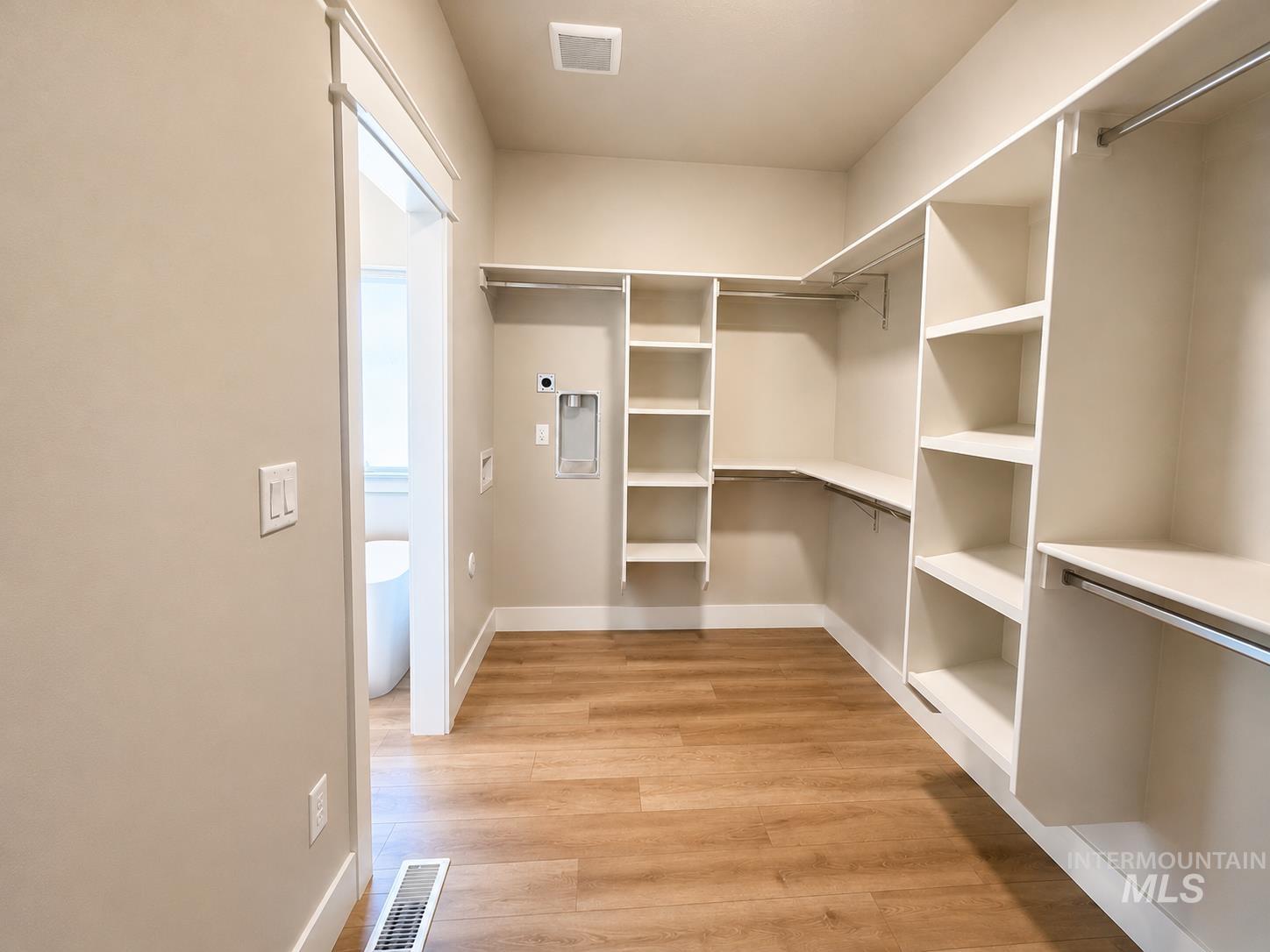 1110 S Recess Way Property Photo 13