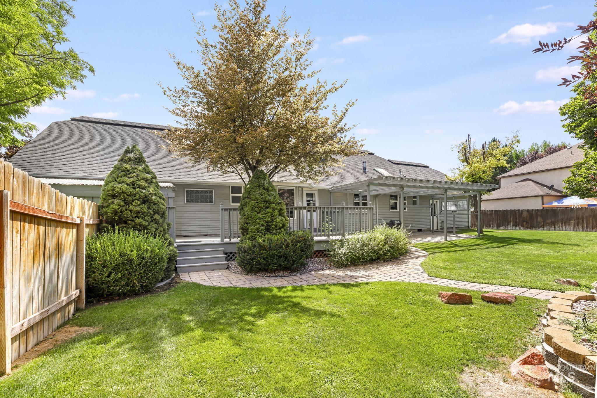 2047 Candlewood Cir Property Photo 40