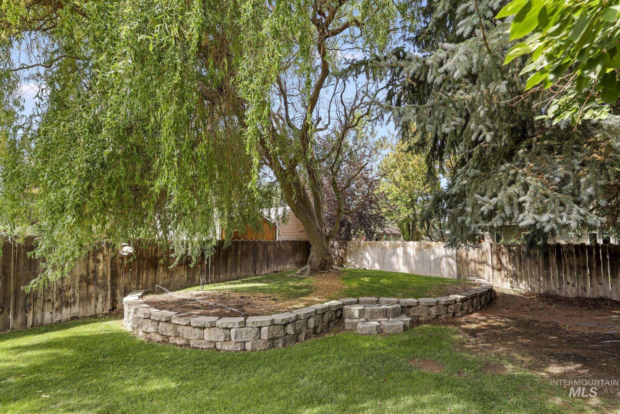 2047 Candlewood Cir Property Photo 46