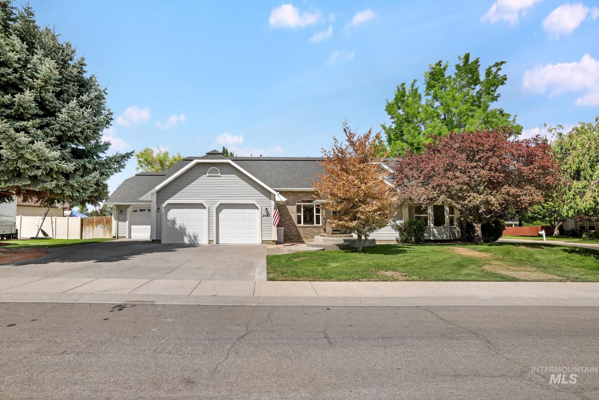 2047 Candlewood Cir Property Photo 46