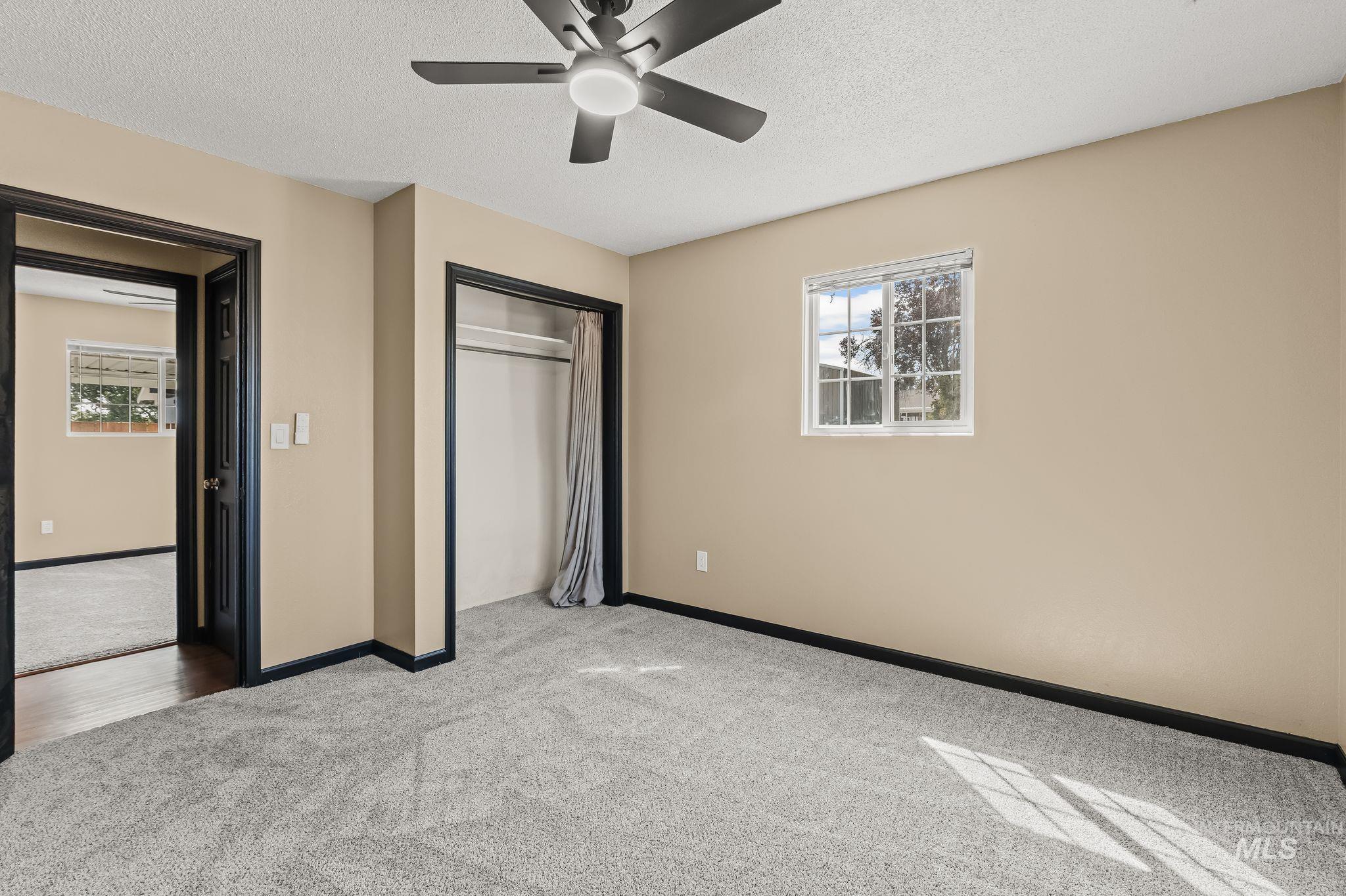 526 Airway Ave Property Photo 29