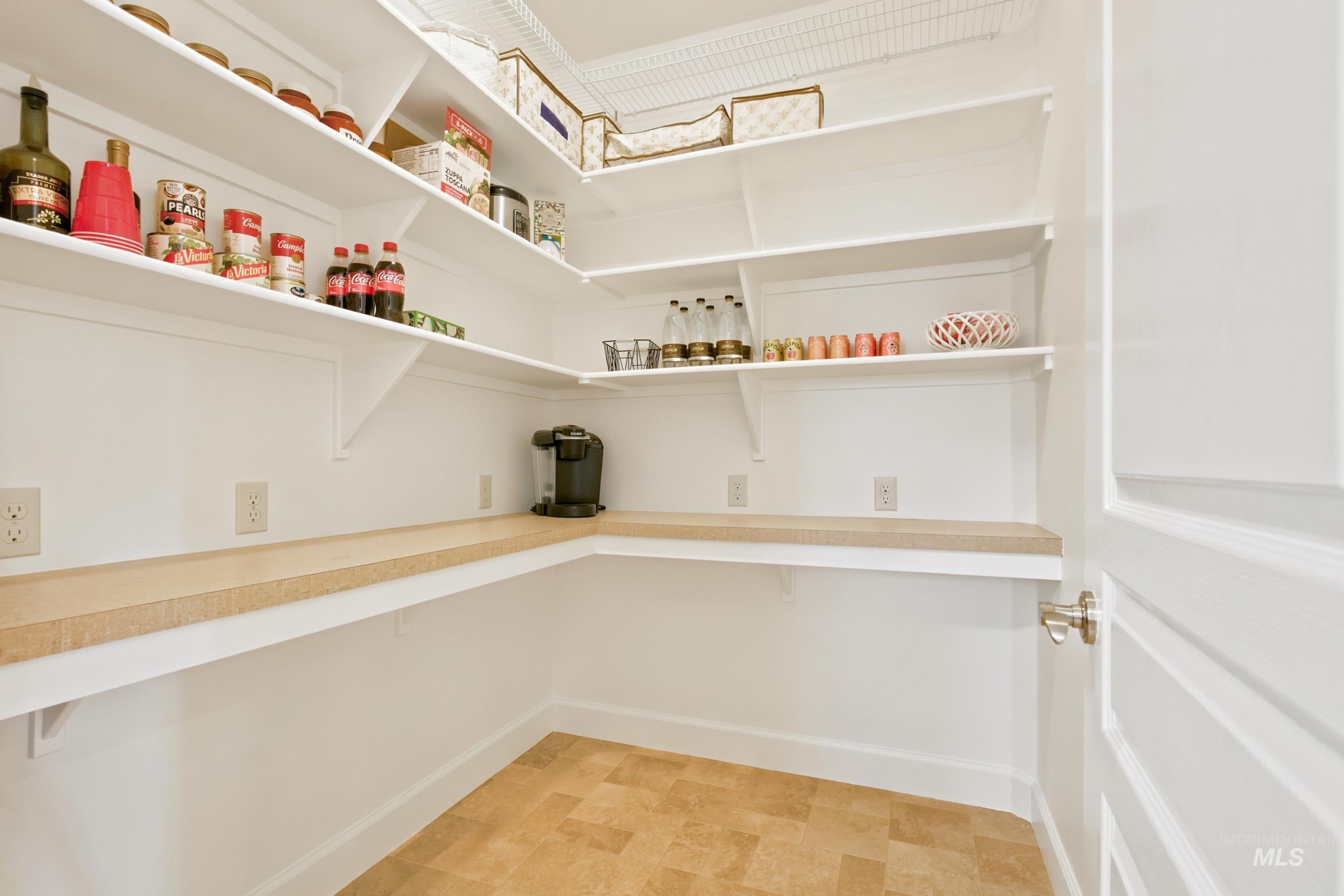 159 E San Pedro St Property Photo 45