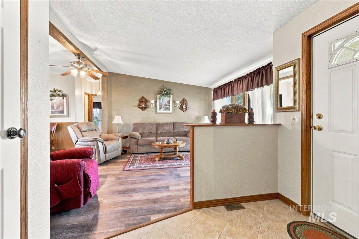 23519 Wamstad Rd Property Photo 8