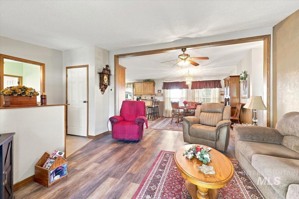 23519 Wamstad Rd Property Photo 10