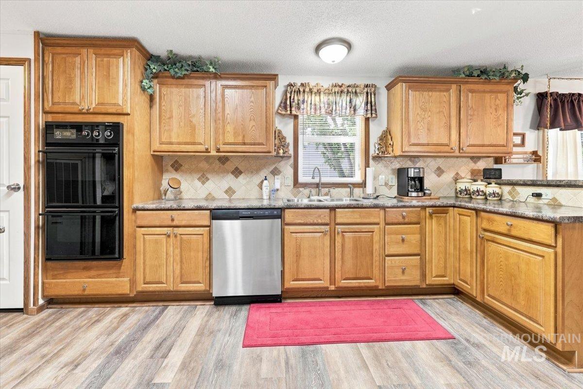 23519 Wamstad Rd Property Photo 14