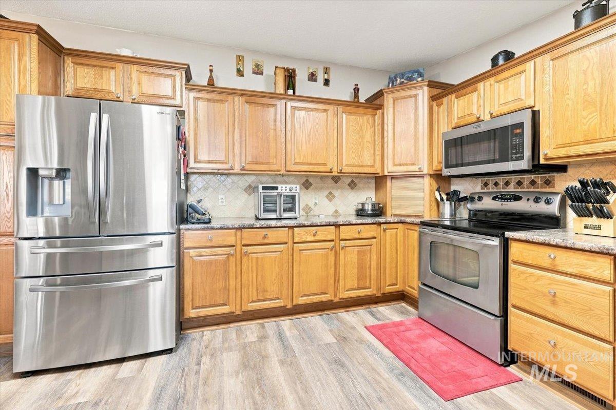 23519 Wamstad Rd Property Photo 15