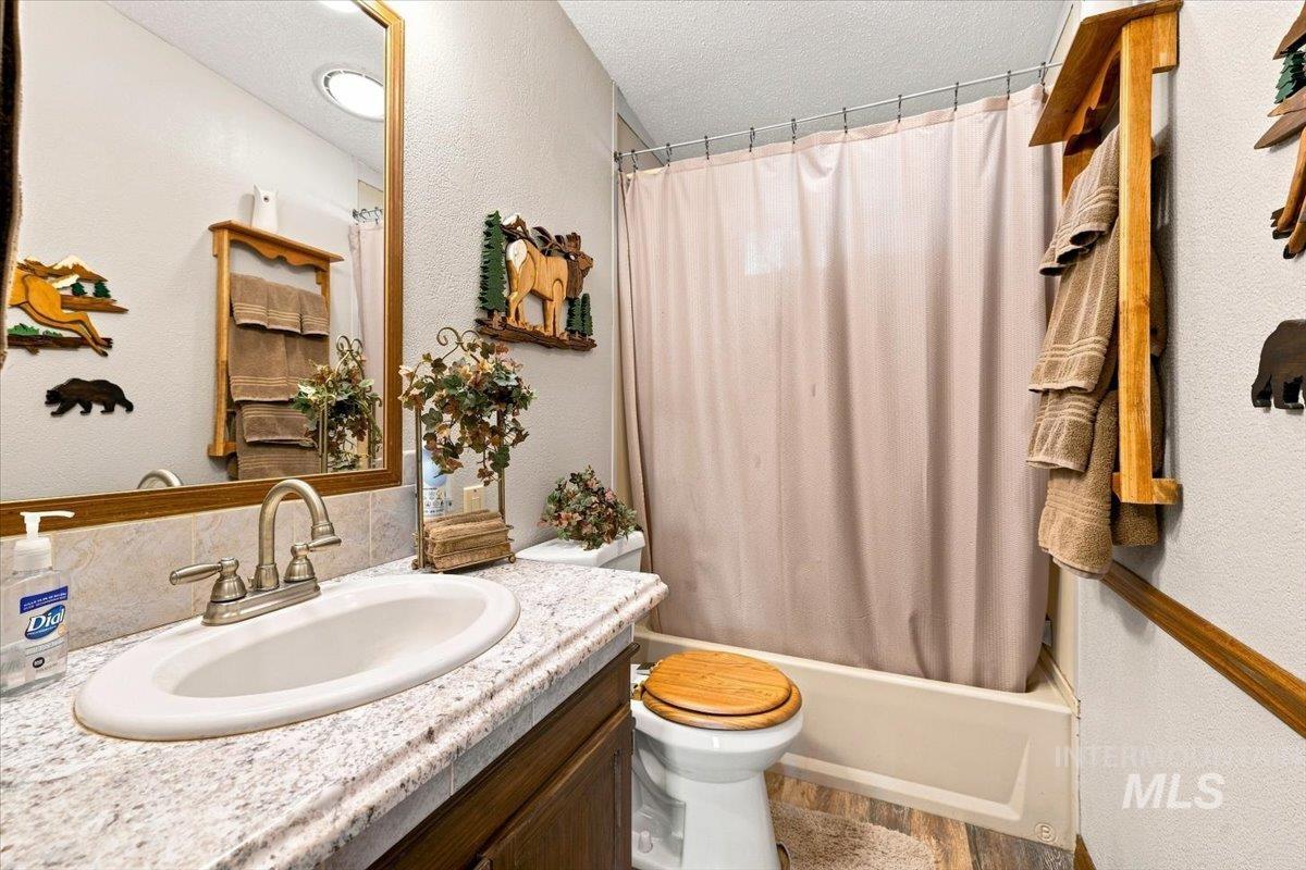 23519 Wamstad Rd Property Photo 19