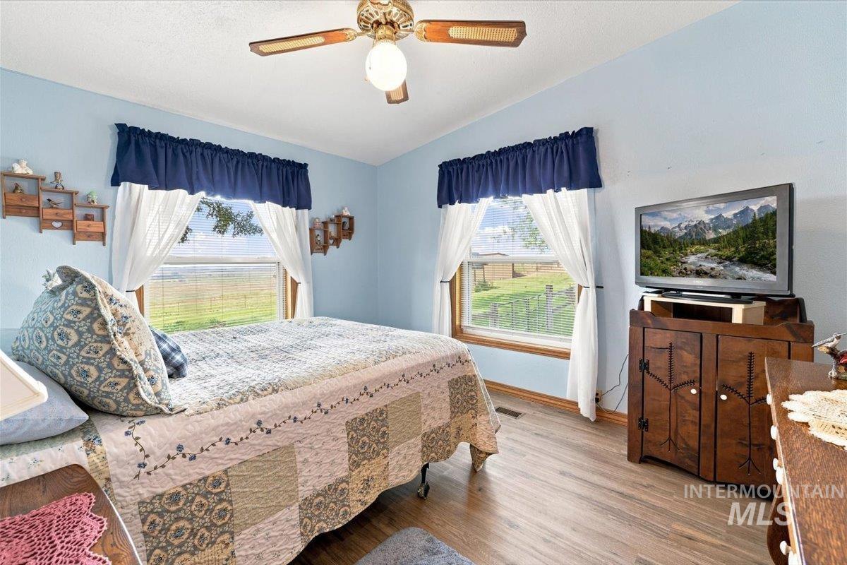 23519 Wamstad Rd Property Photo 20