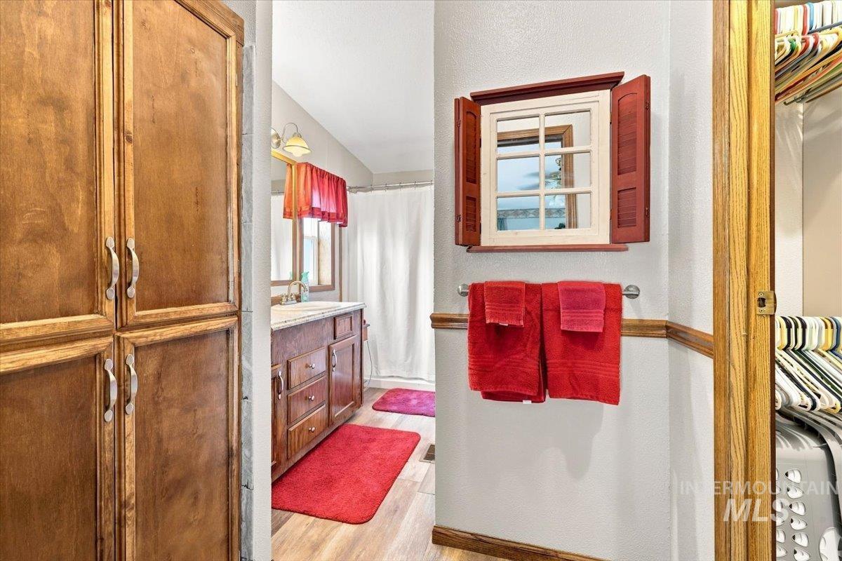 23519 Wamstad Rd Property Photo 24