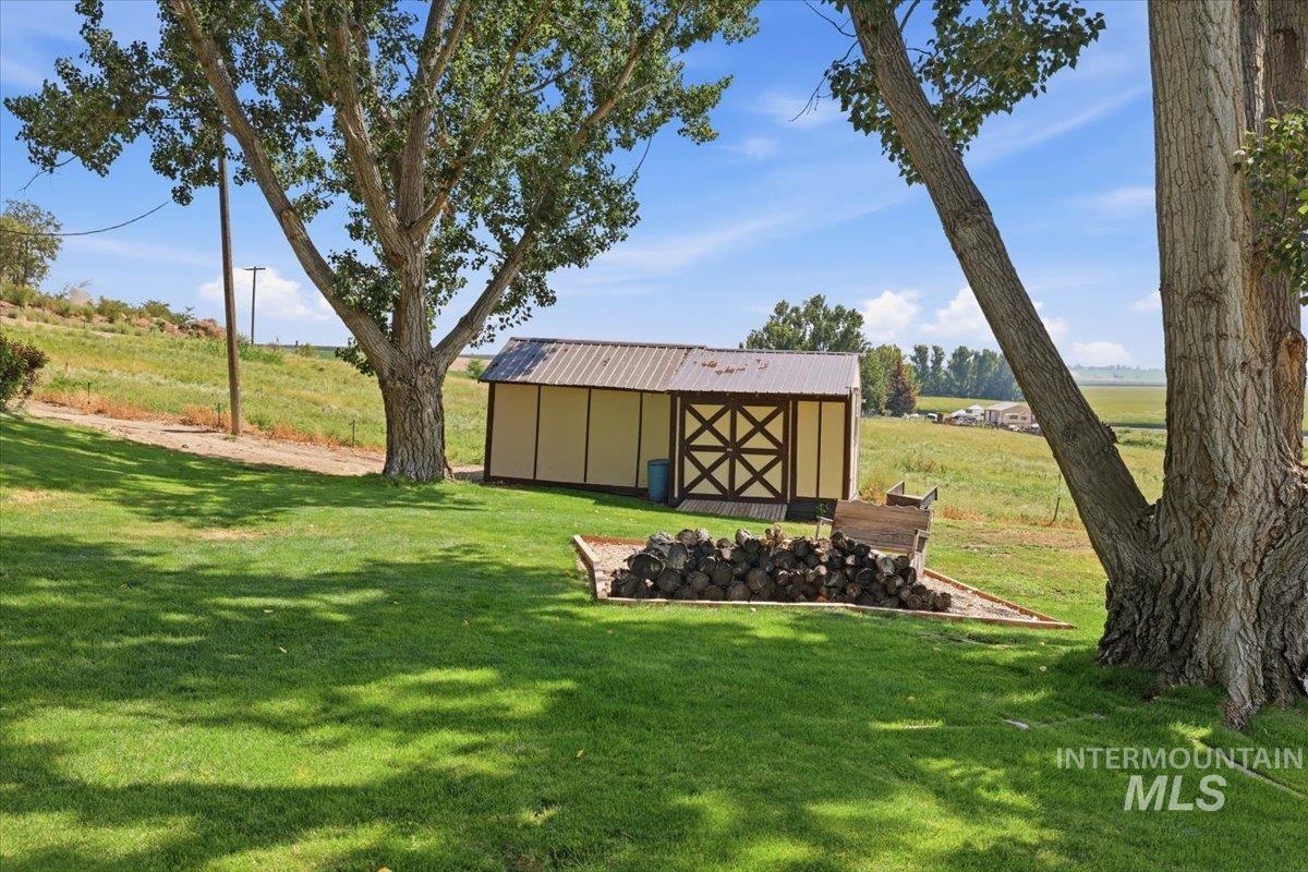23519 Wamstad Rd Property Photo 37