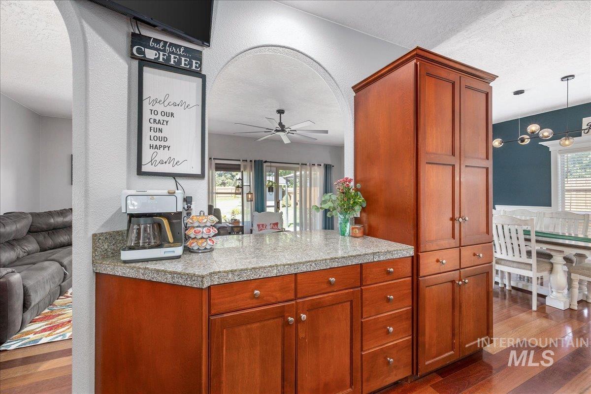 9752 W Bridgegate St Property Photo 16