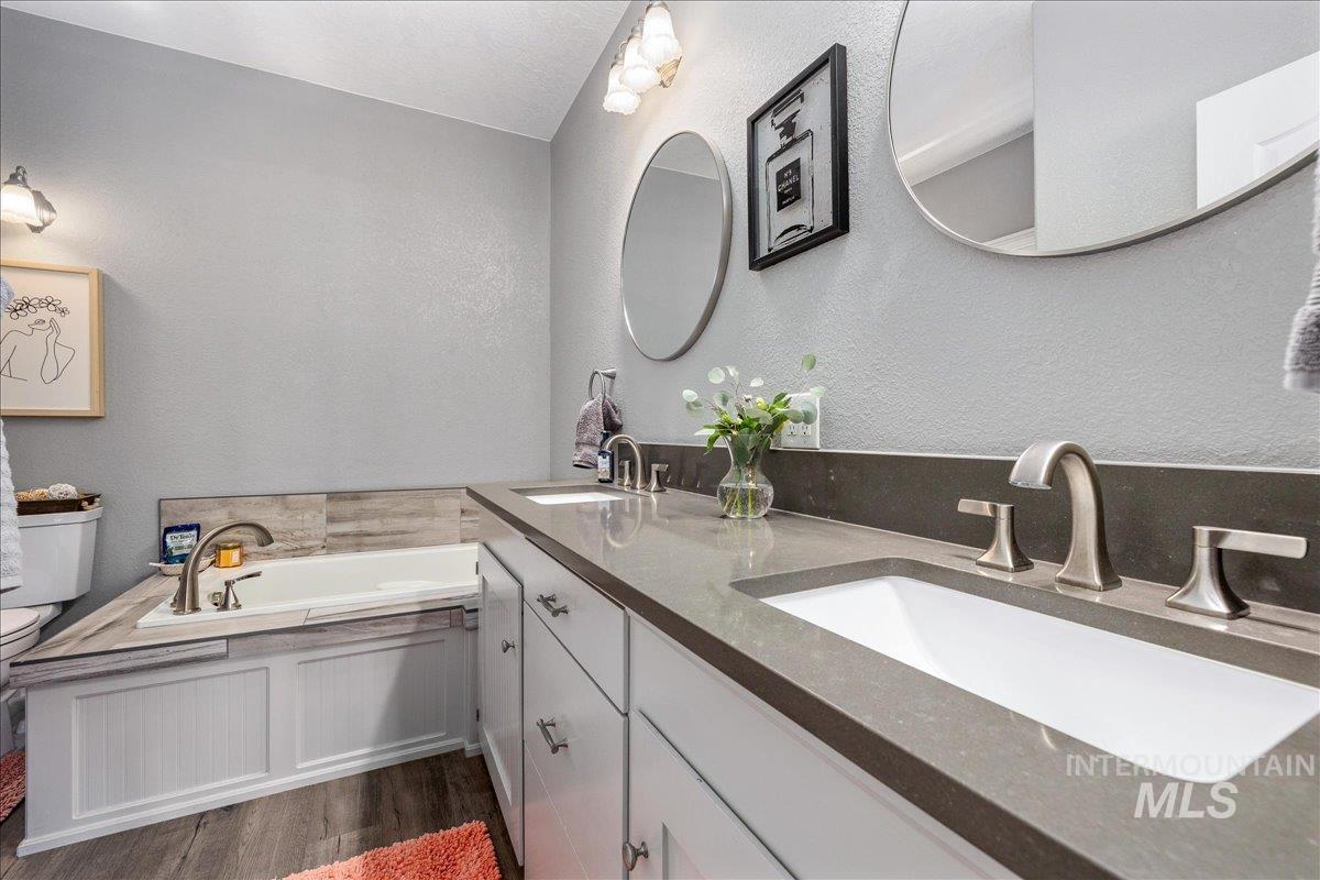 9752 W Bridgegate St Property Photo 23