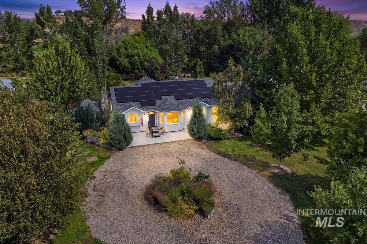 2336 Lower Pond Lane