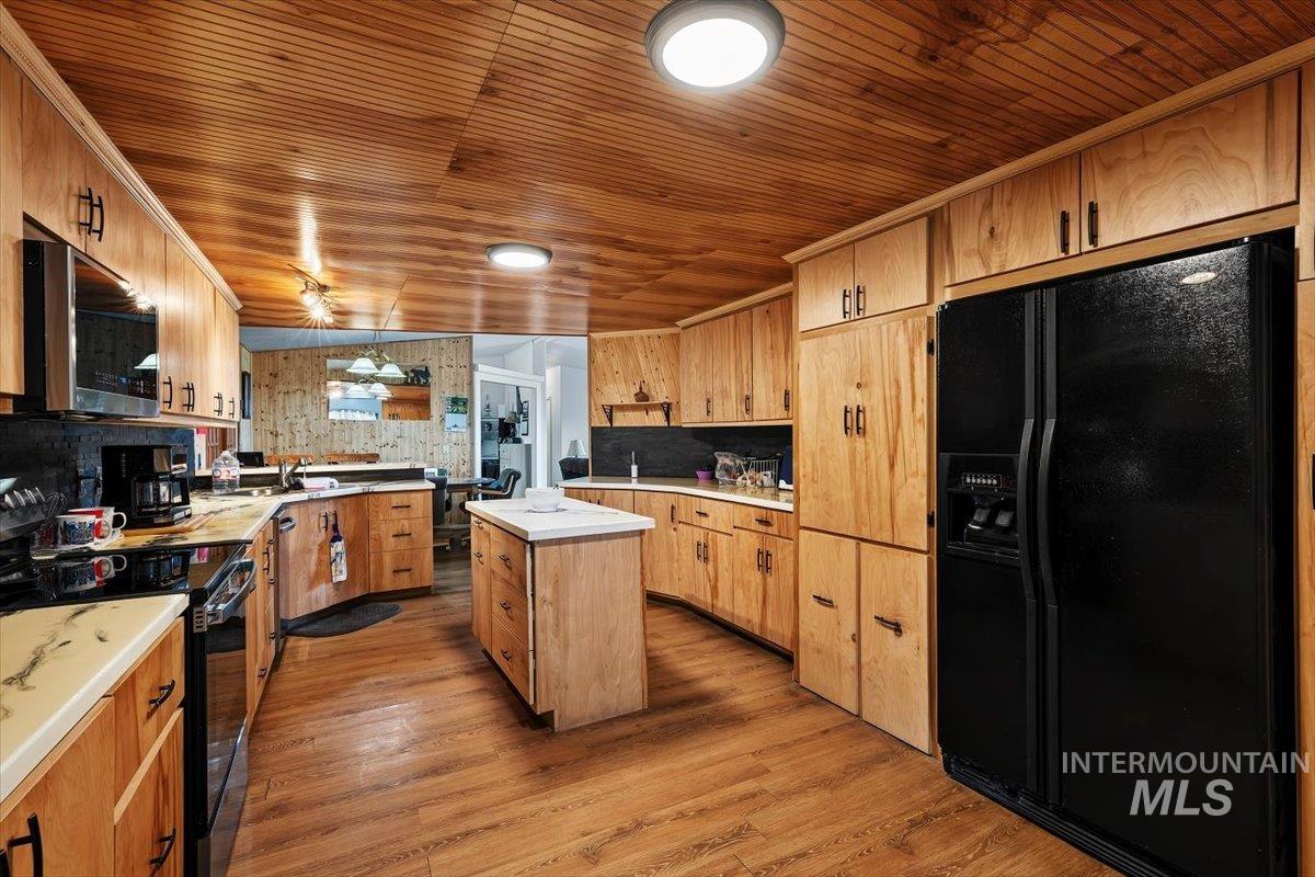 8105 State Hwy 78 Property Photo 7