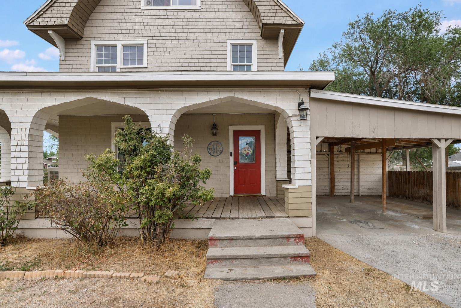 204 Harrison Street Property Photo 3