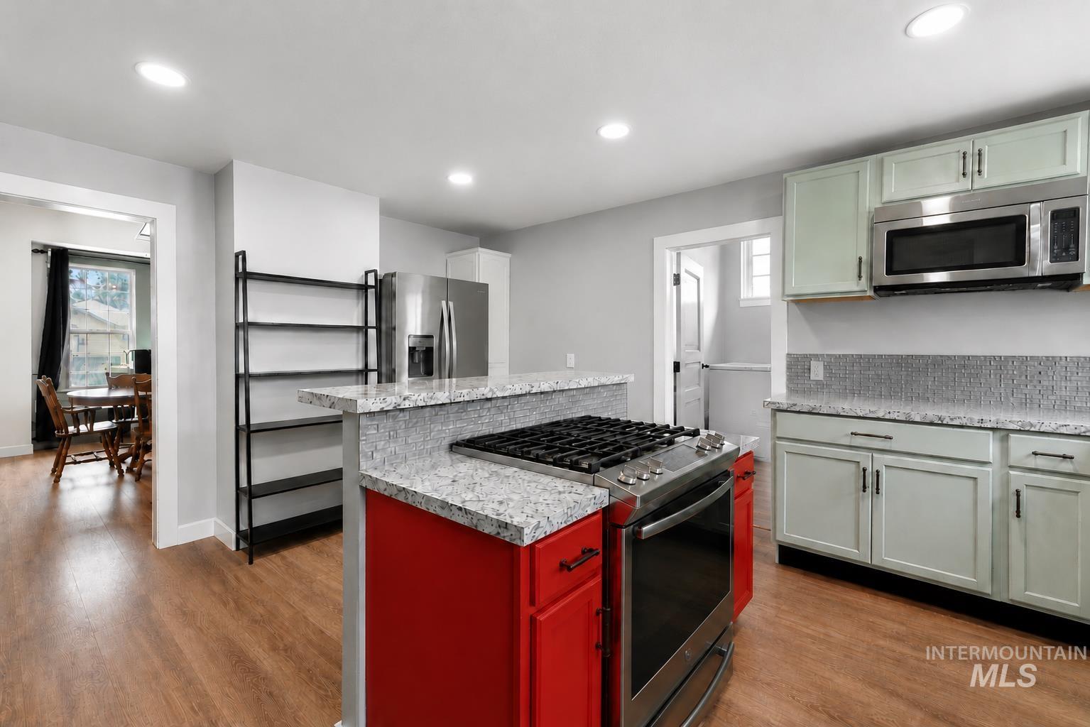 204 Harrison Street Property Photo 11