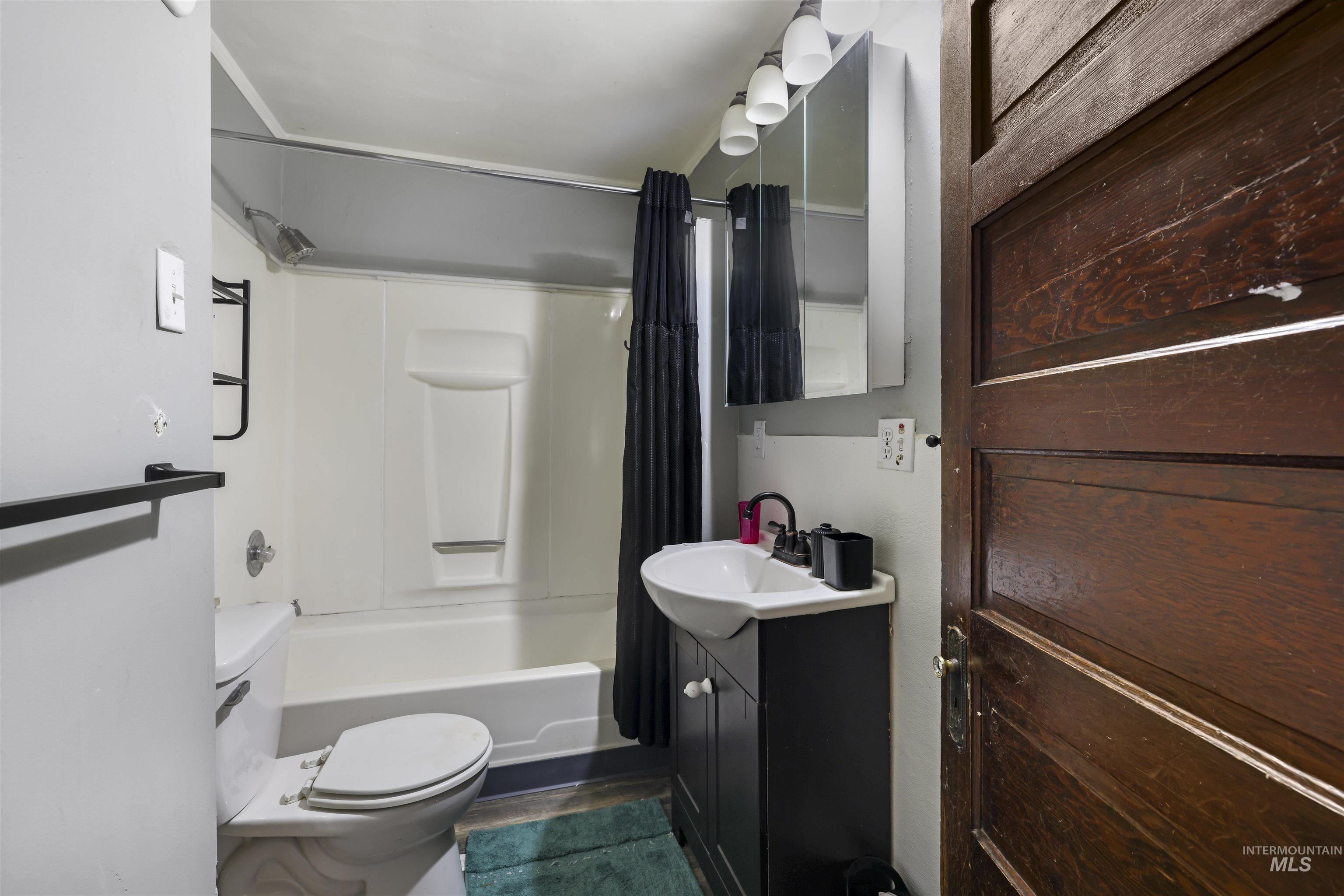204 Harrison Street Property Photo 17