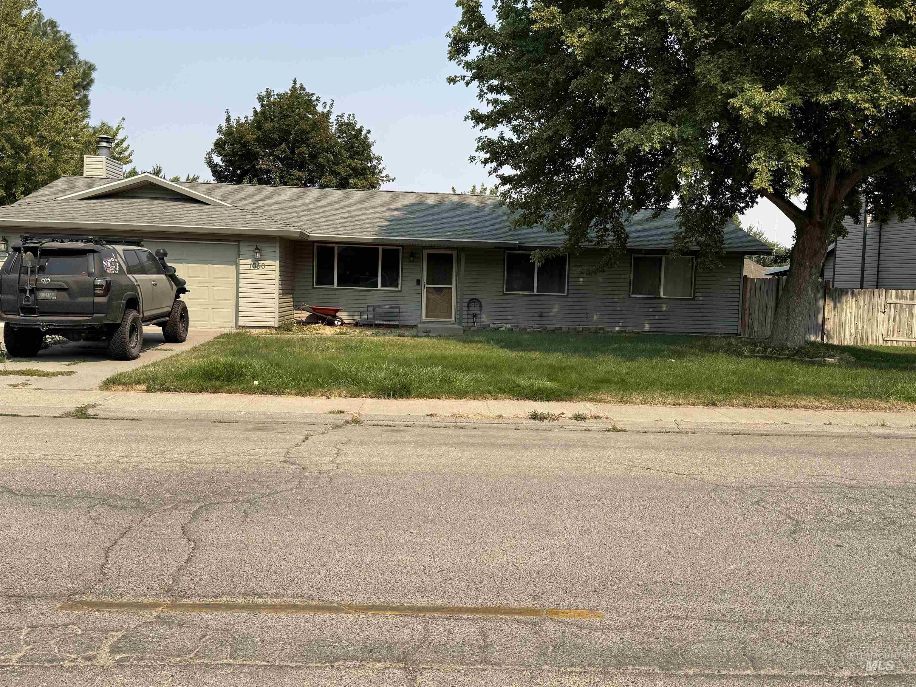 1050 S Haskett Property Photo 1
