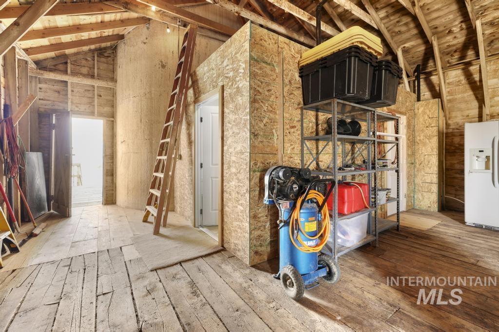 2348 E 2050 N Property Photo 13