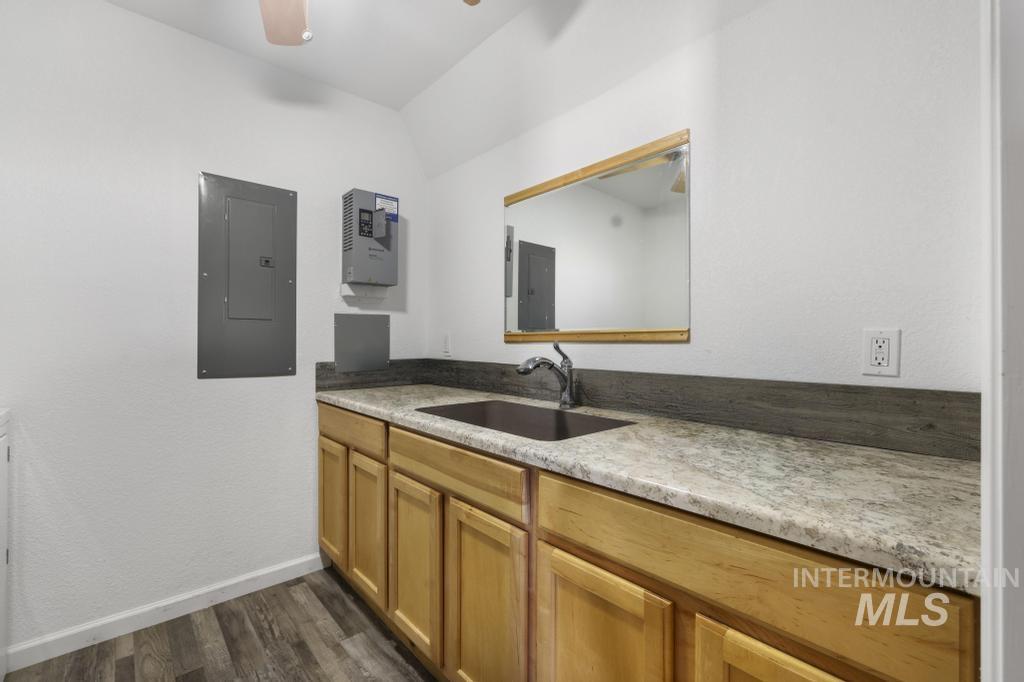 2348 E 2050 N Property Photo 34