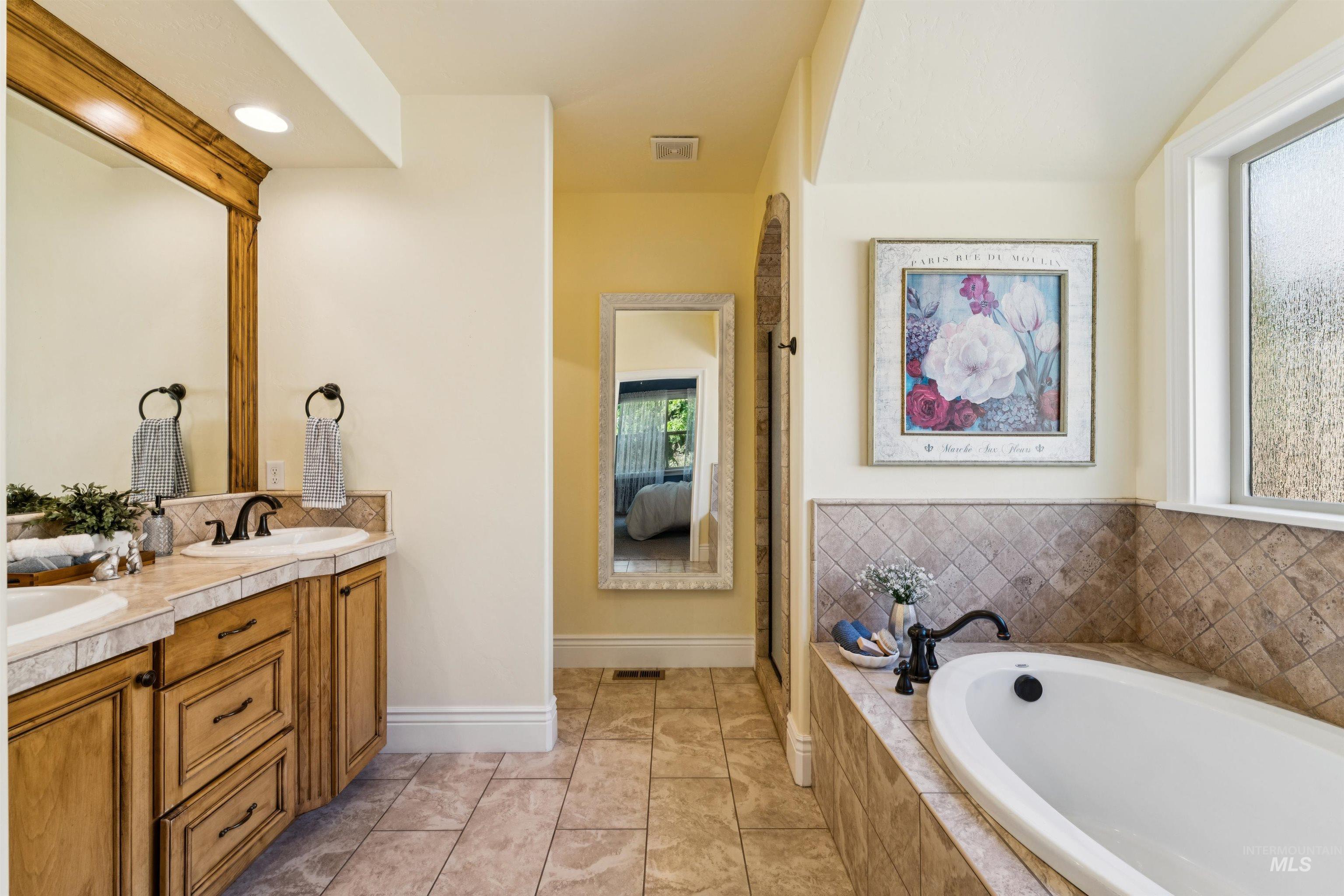 1614 W Par Ct Property Photo 19