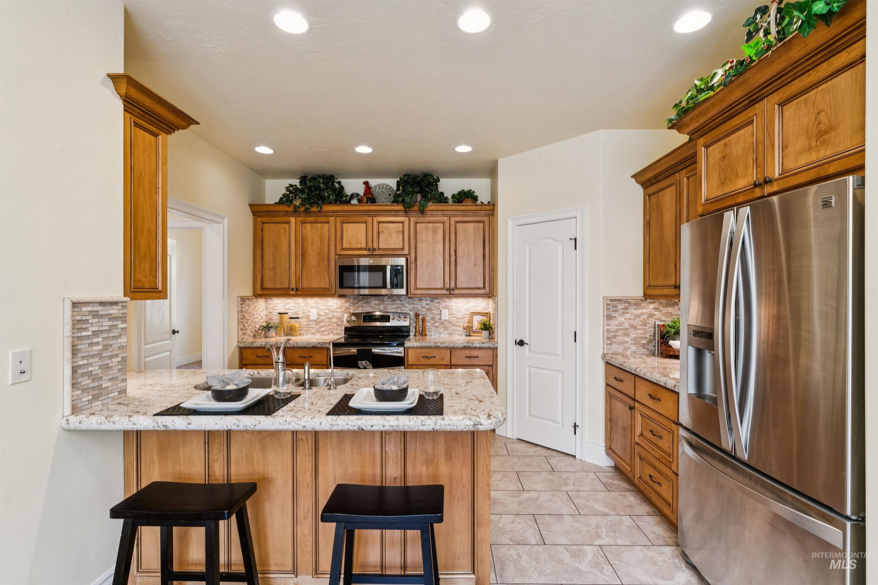 1614 W Par Ct Property Photo 5