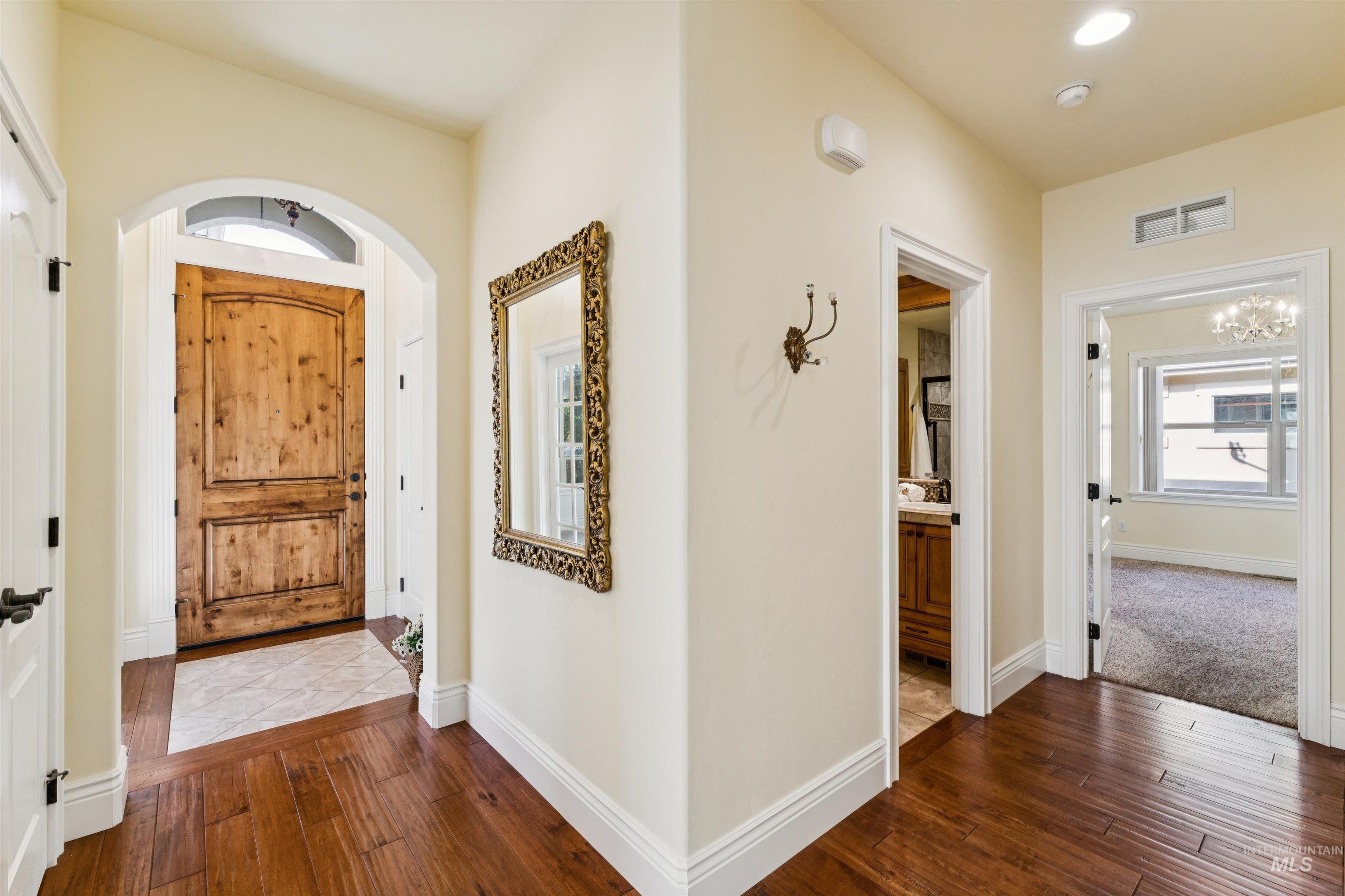 1614 W Par Ct Property Photo 27