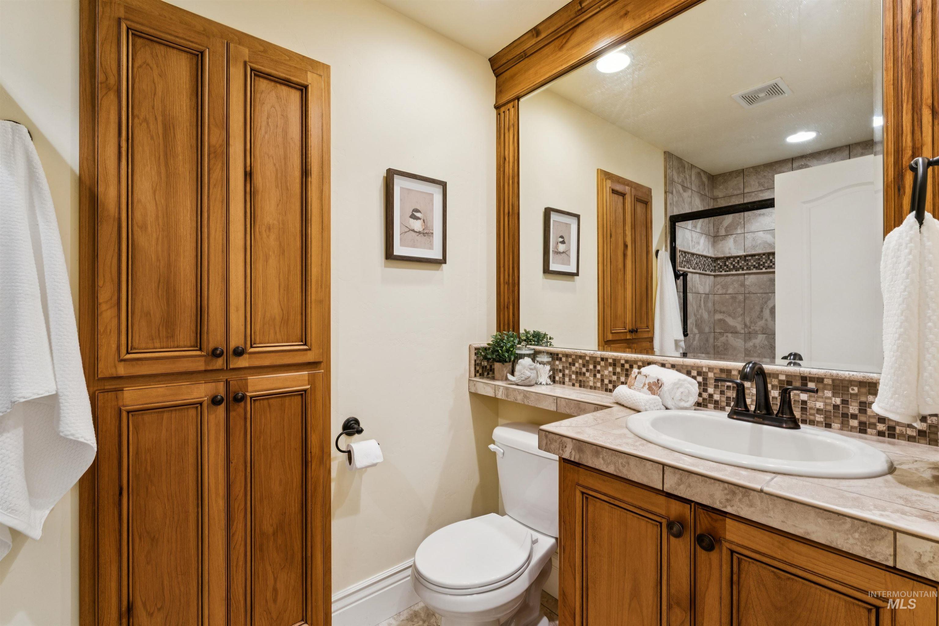 1614 W Par Ct Property Photo 28