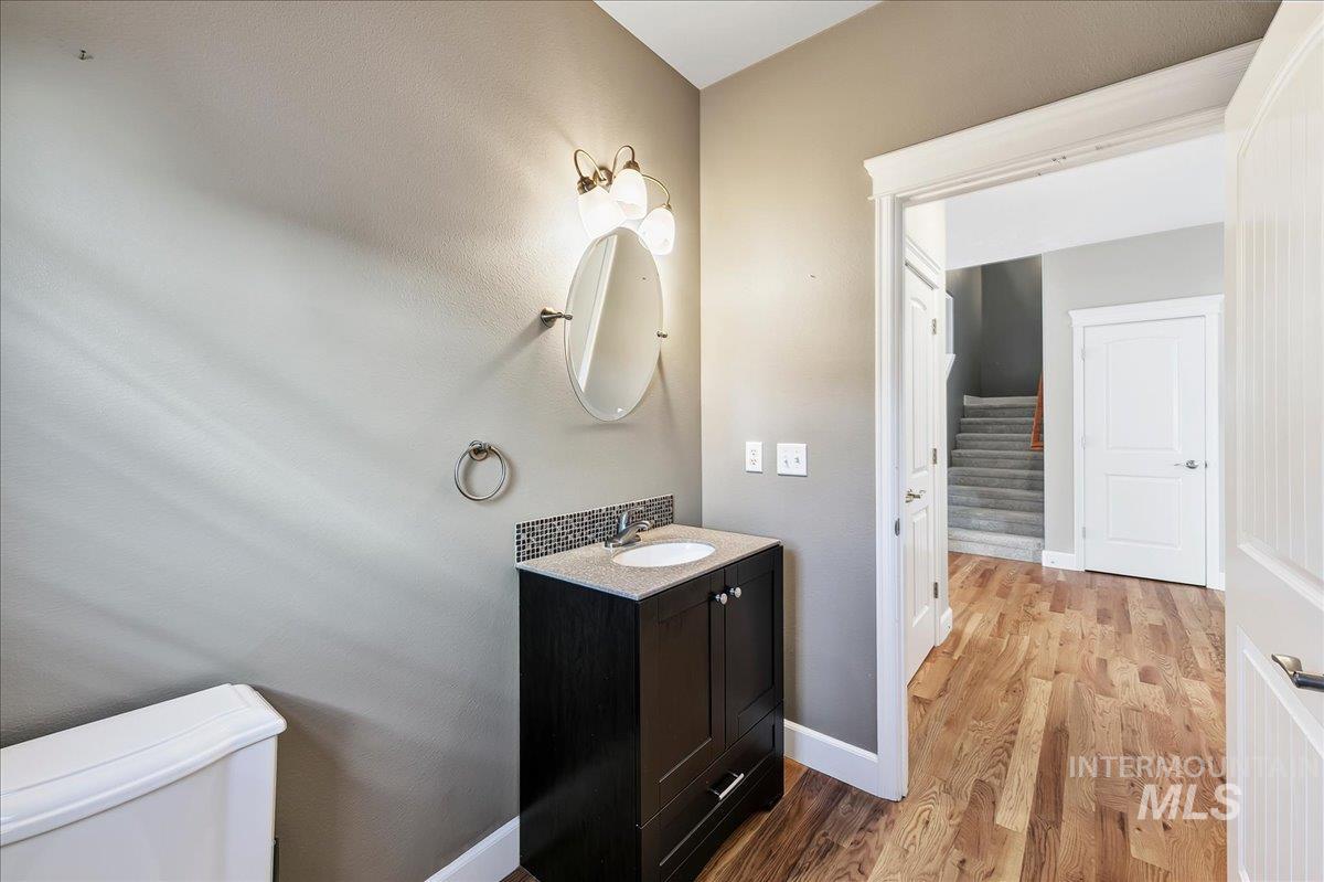 1210 W Cobblefield Property Photo 10