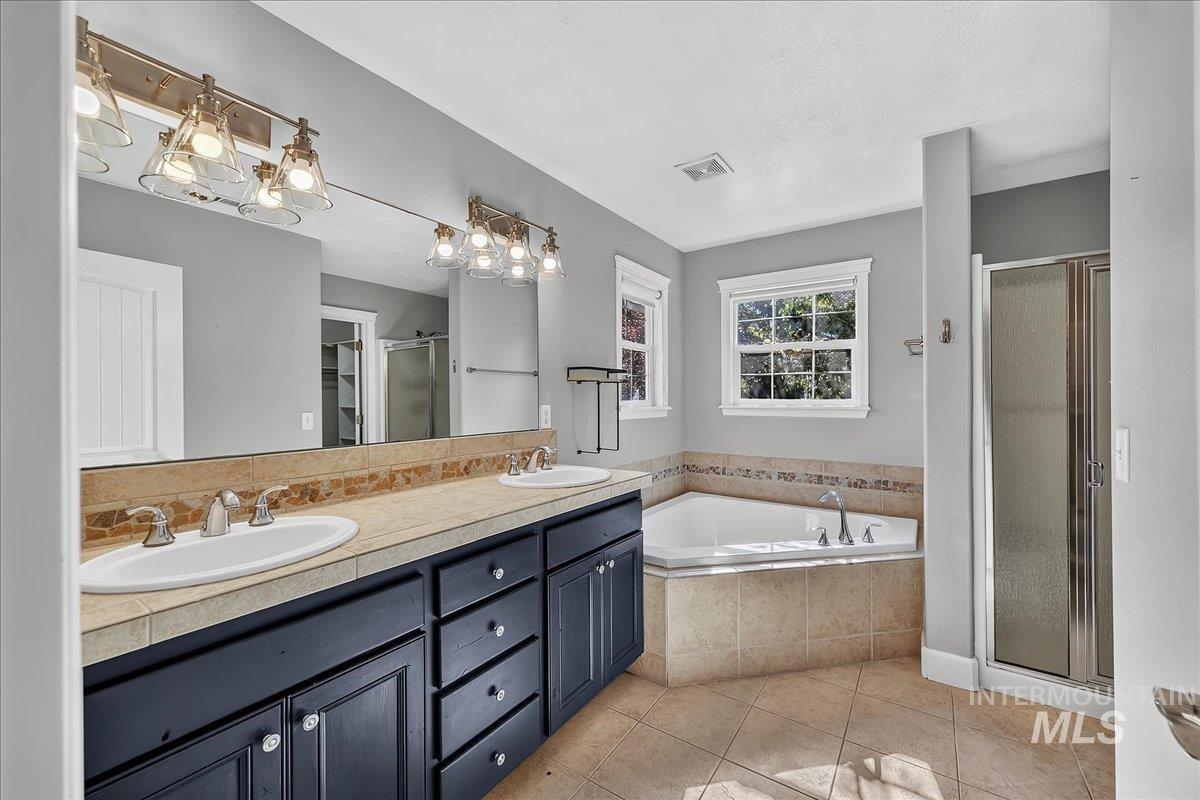 1210 W Cobblefield Property Photo 14