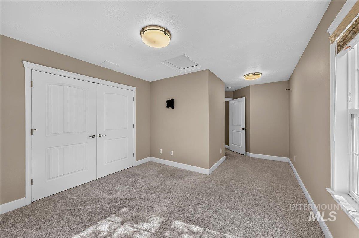 1210 W Cobblefield Property Photo 22