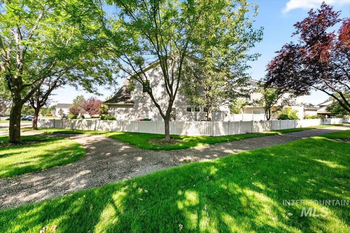 1210 W Cobblefield Property Photo 35