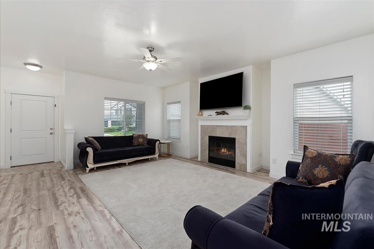 7364 W Spur Court Property Photo 4