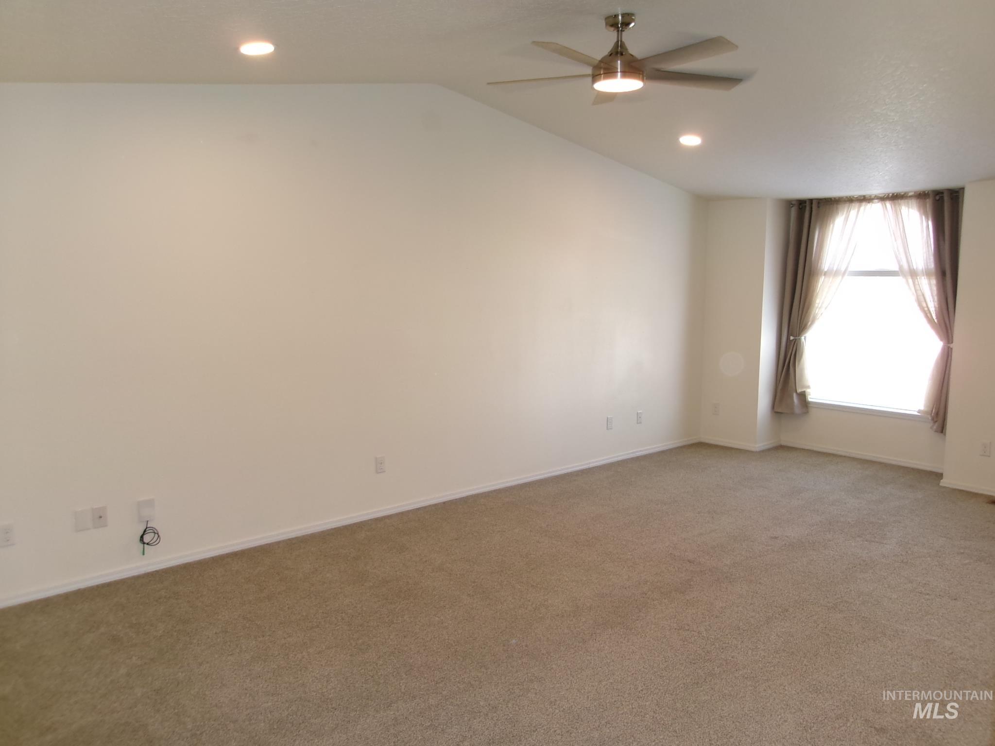 2807 Laurel Way Property Photo 7
