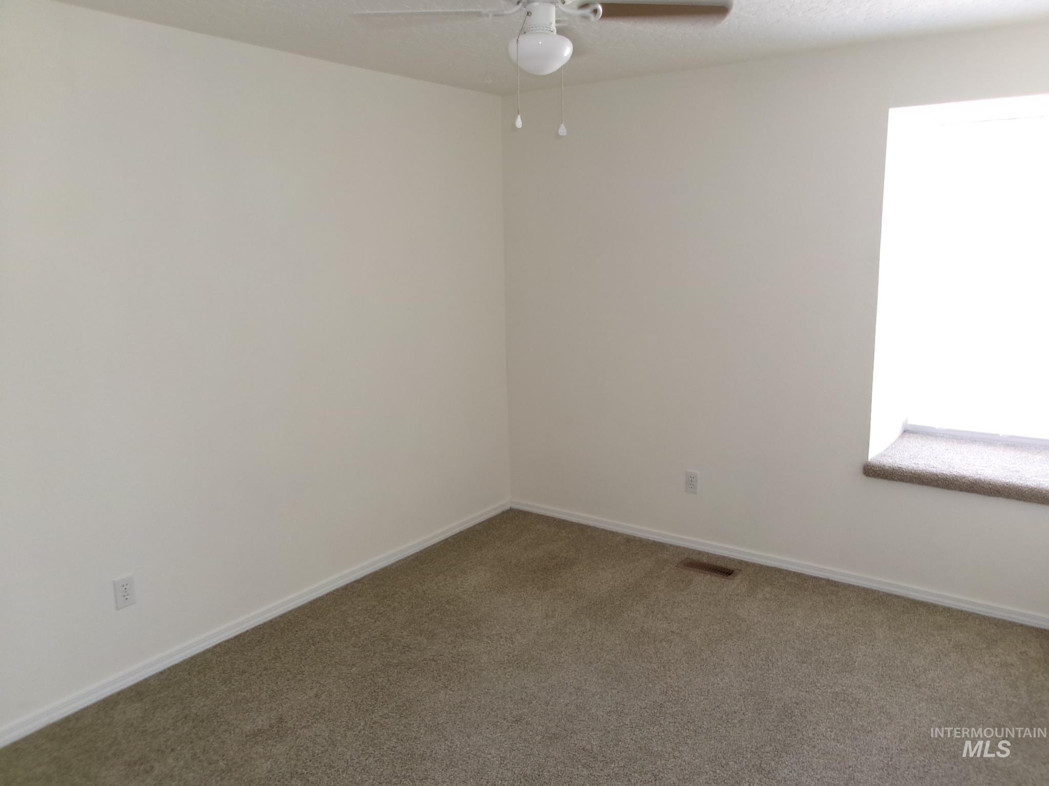 2807 Laurel Way Property Photo 11