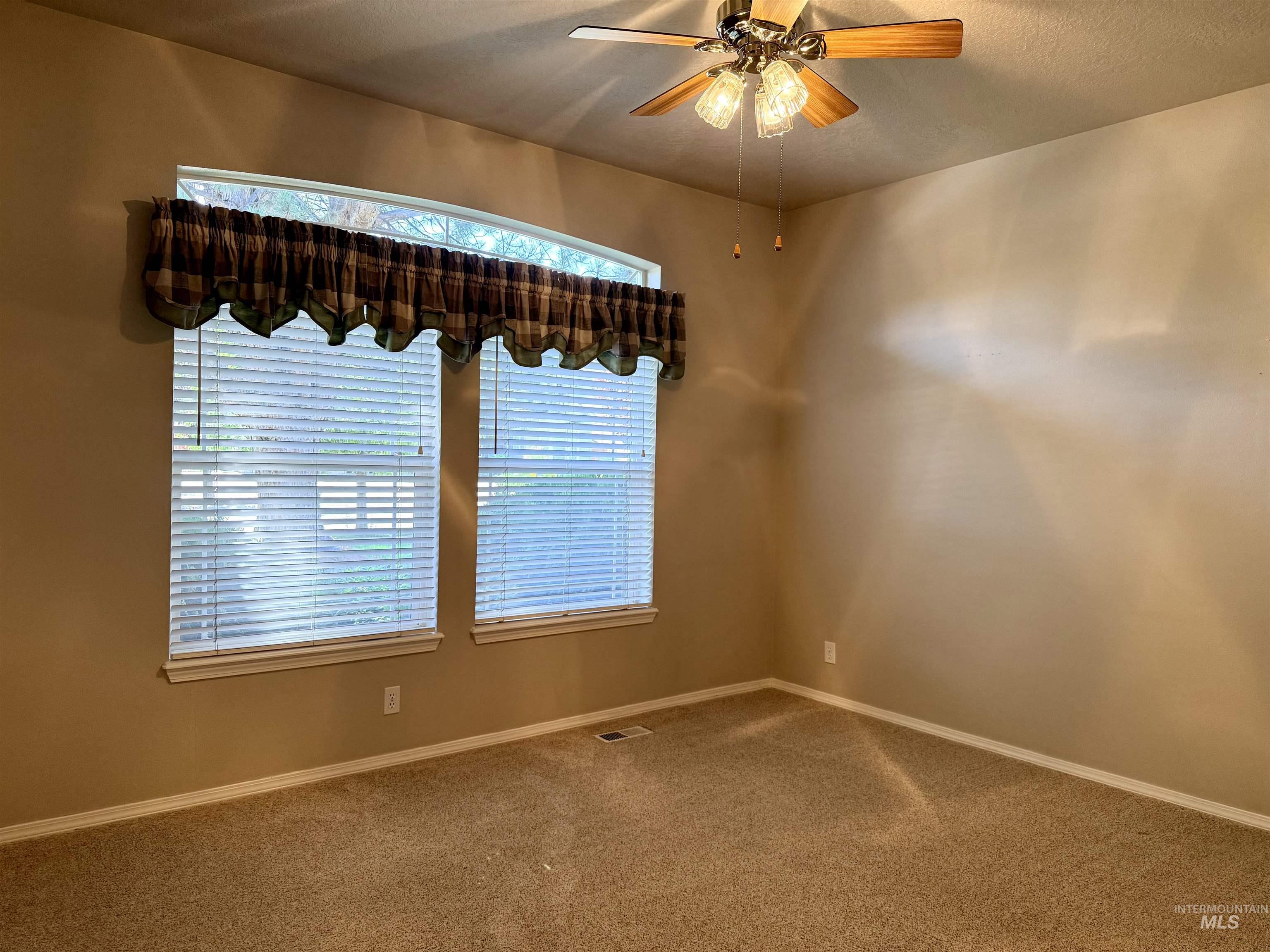 2918 E Green Canyon Dr Property Photo 28