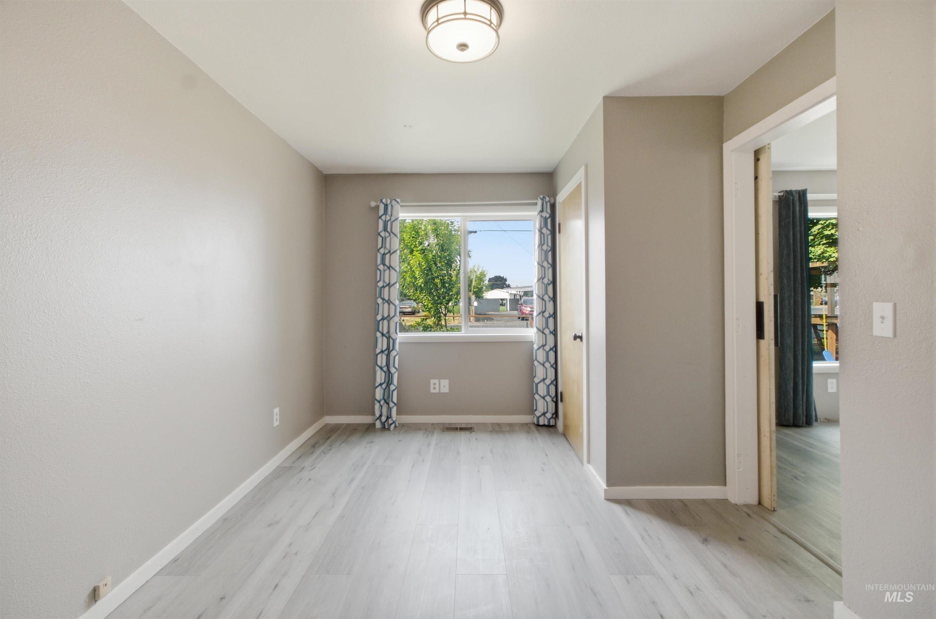 1232 &1232 1/2 Grelle Ave Property Photo 7