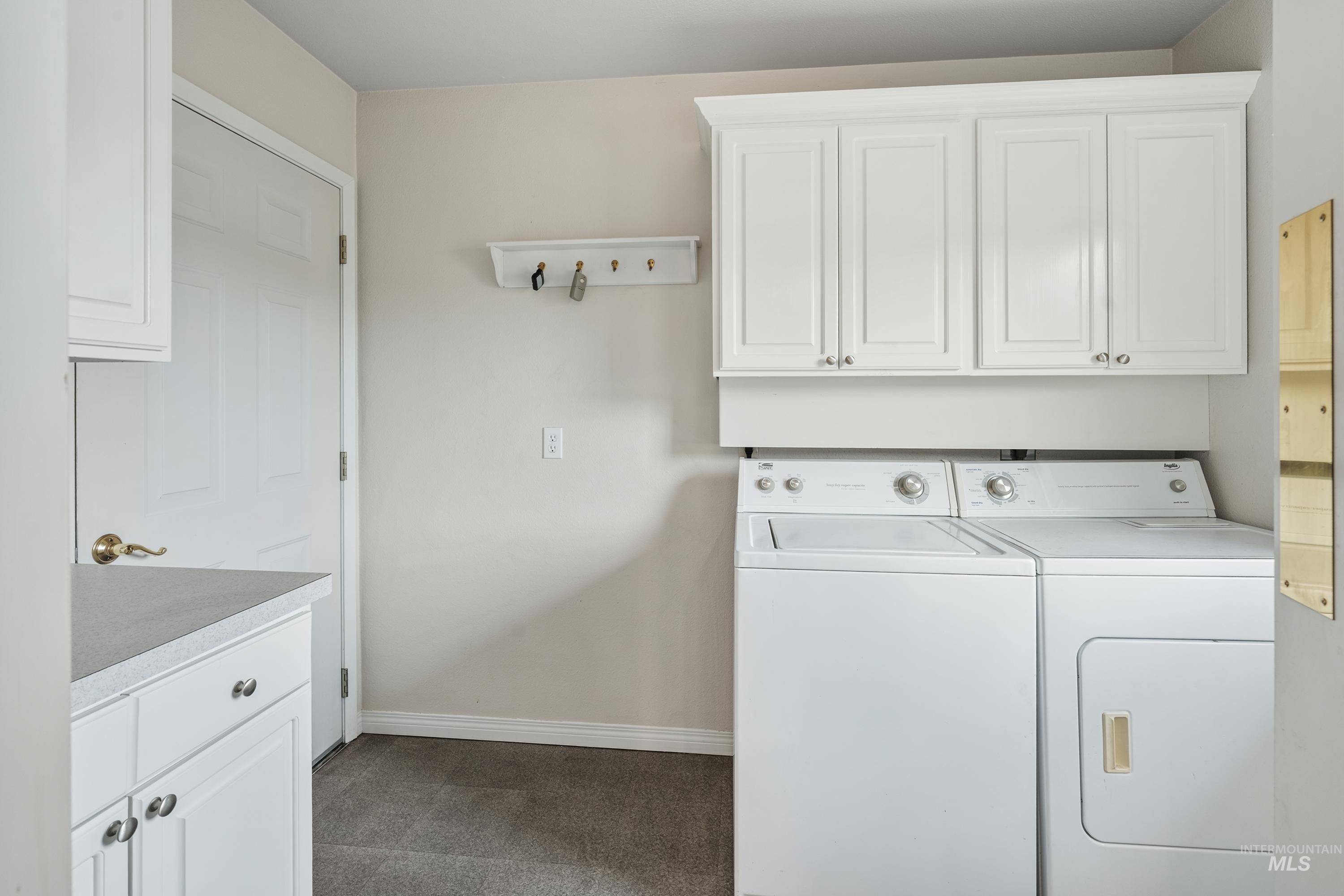 2963 Mayfair Ridge Property Photo 11