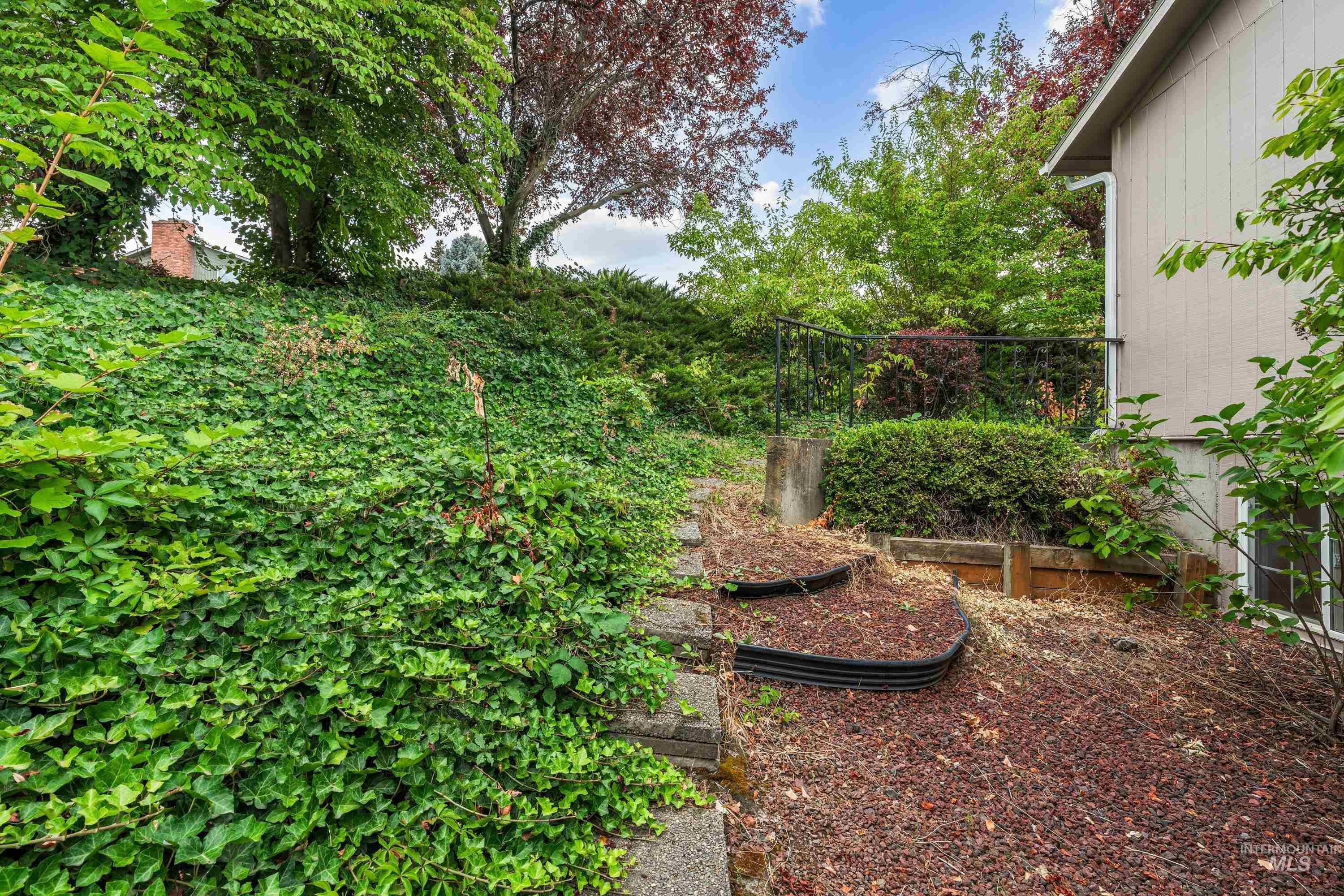 2963 Mayfair Ridge Property Photo 24