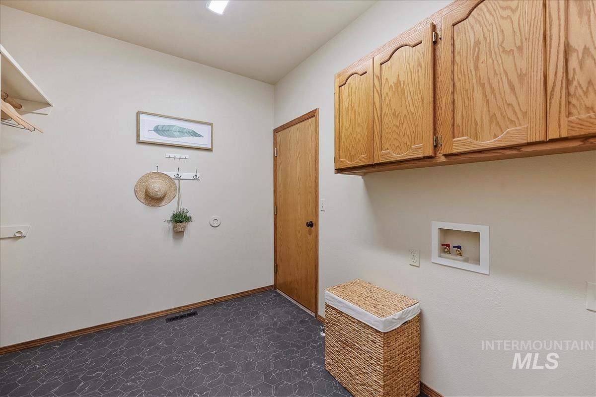 2714 Seminole Dr Property Photo 29