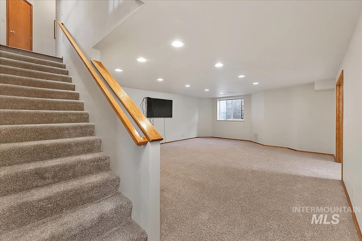 2714 Seminole Dr Property Photo 39