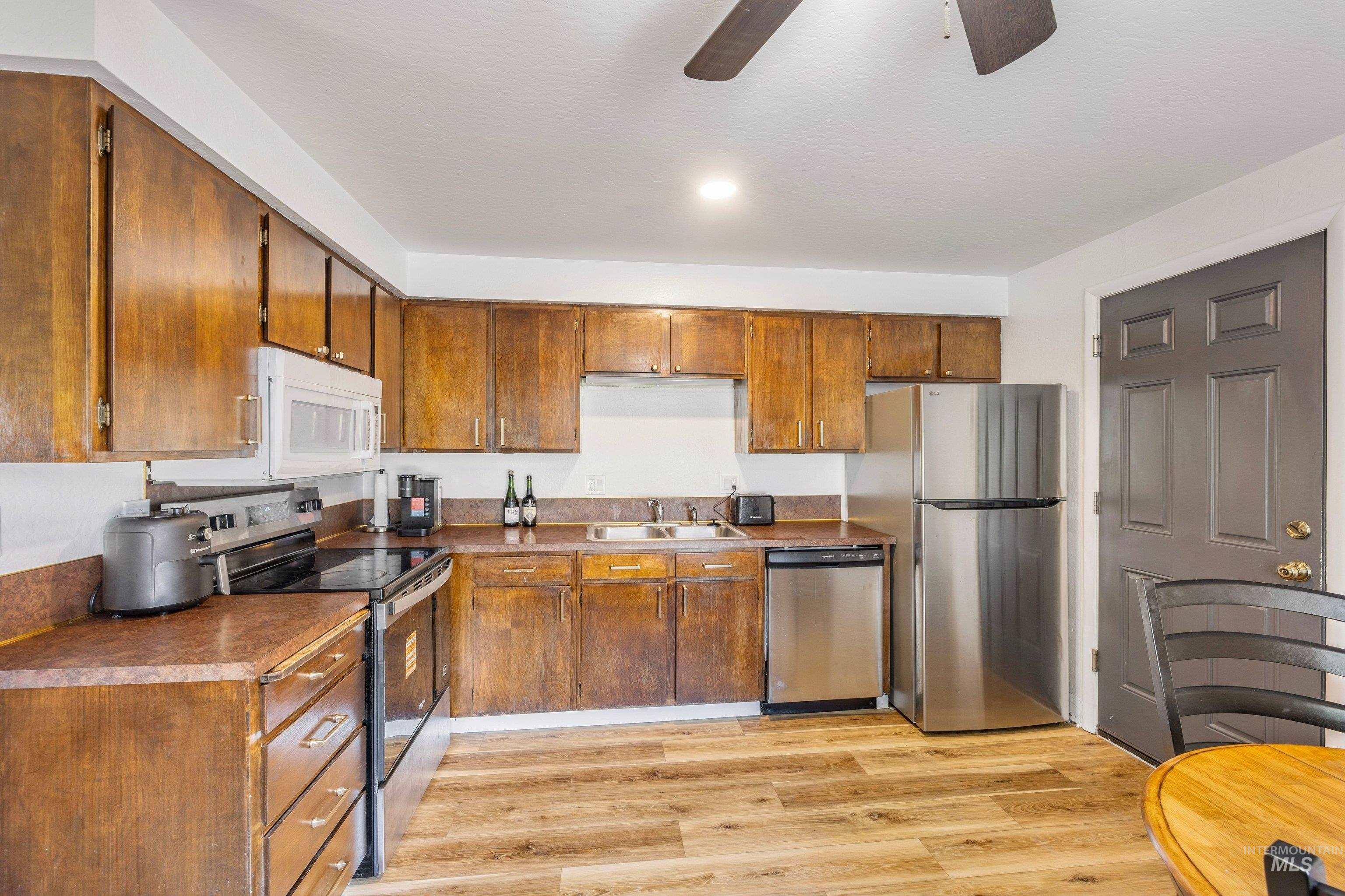508 E. Washington Ave. Property Photo 9