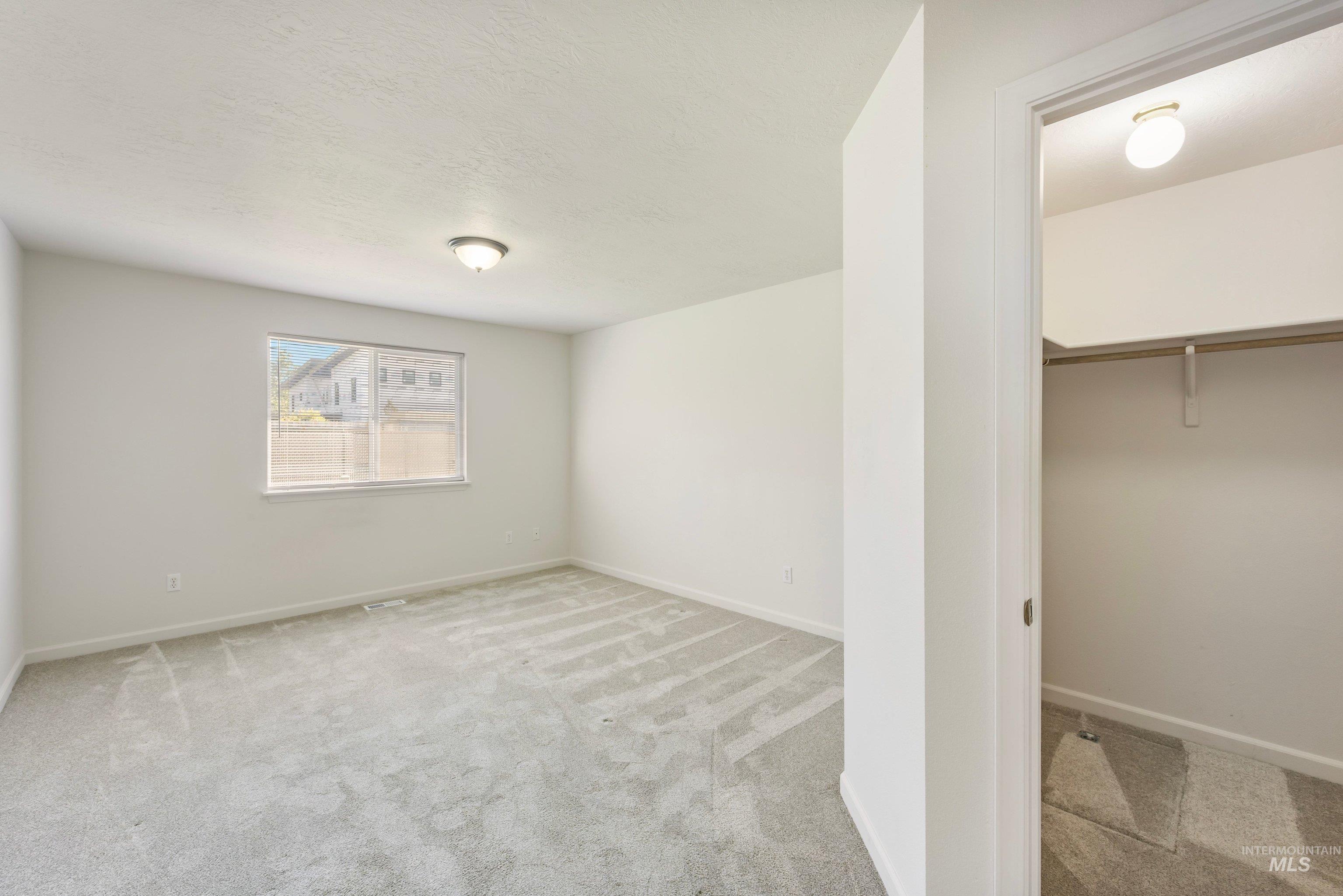 821 E. Maine Ave. Property Photo 14